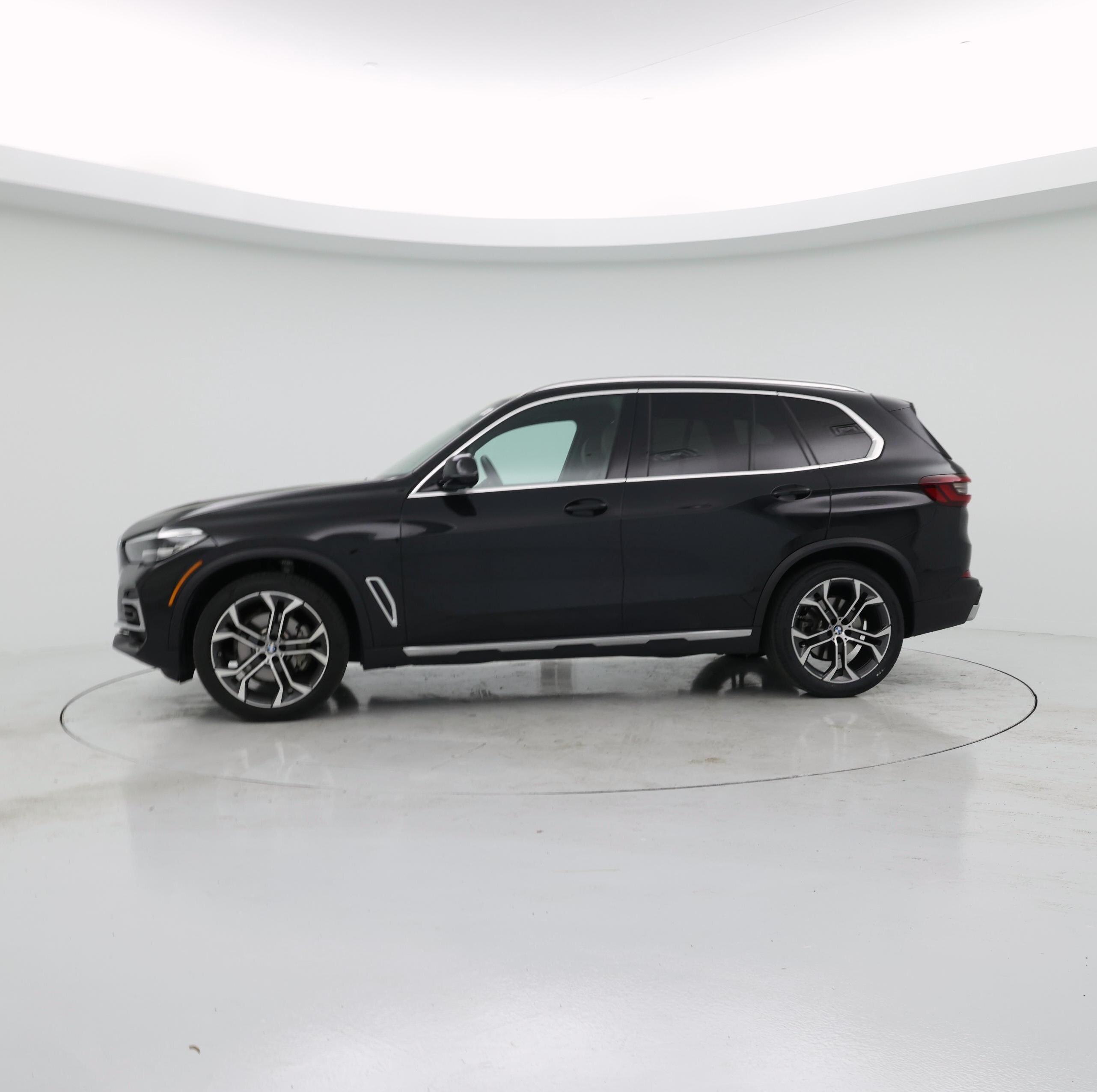 Thumbnail: 2022 BMW X5 - 3