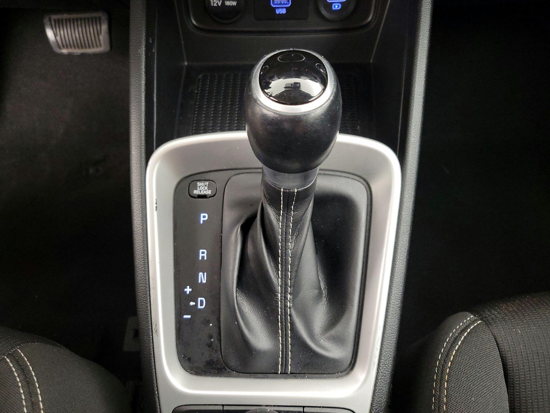 Thumbnail: 2021 Hyundai Venue - 17