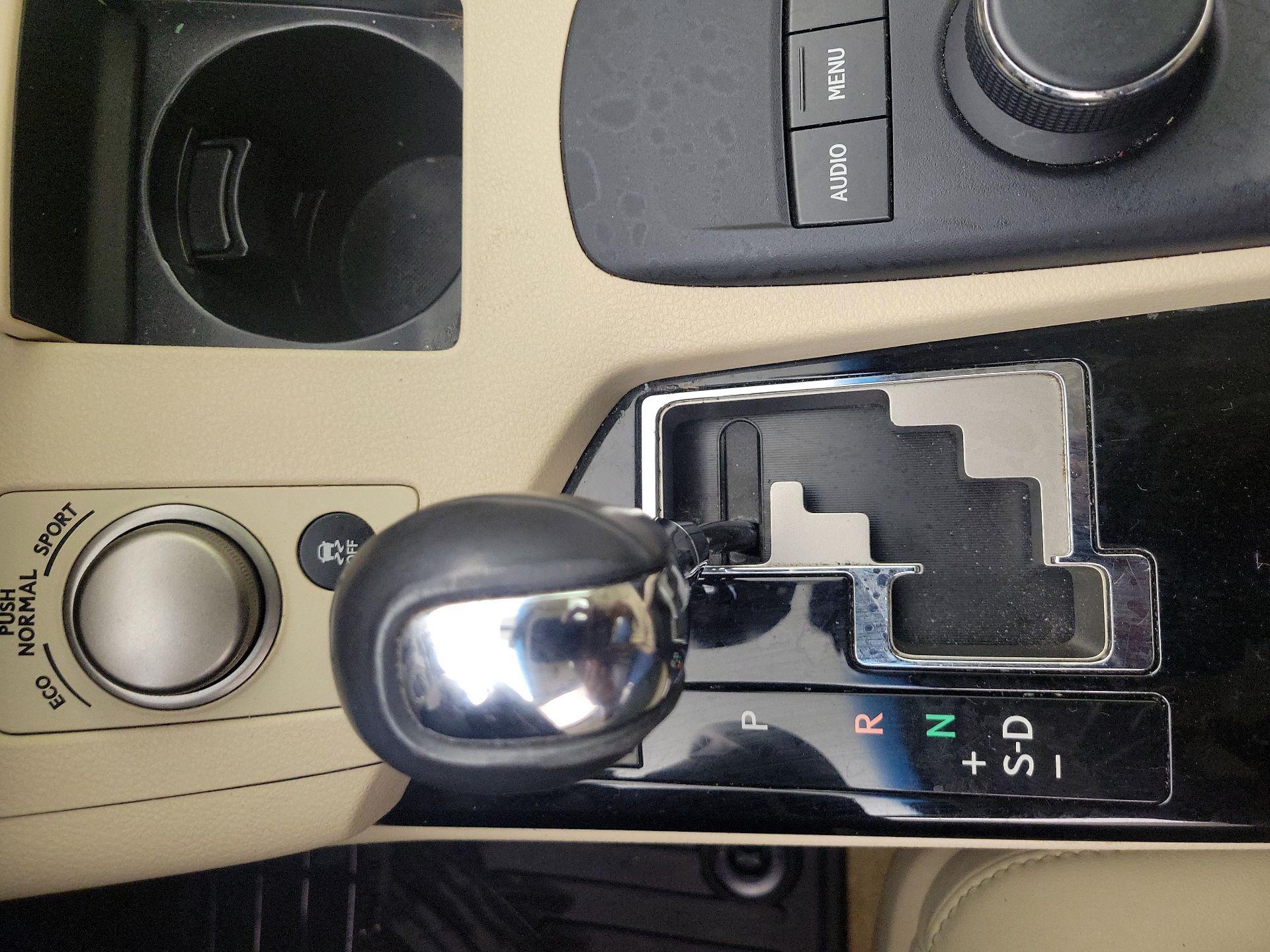 Thumbnail: 2015 Lexus ES - 17