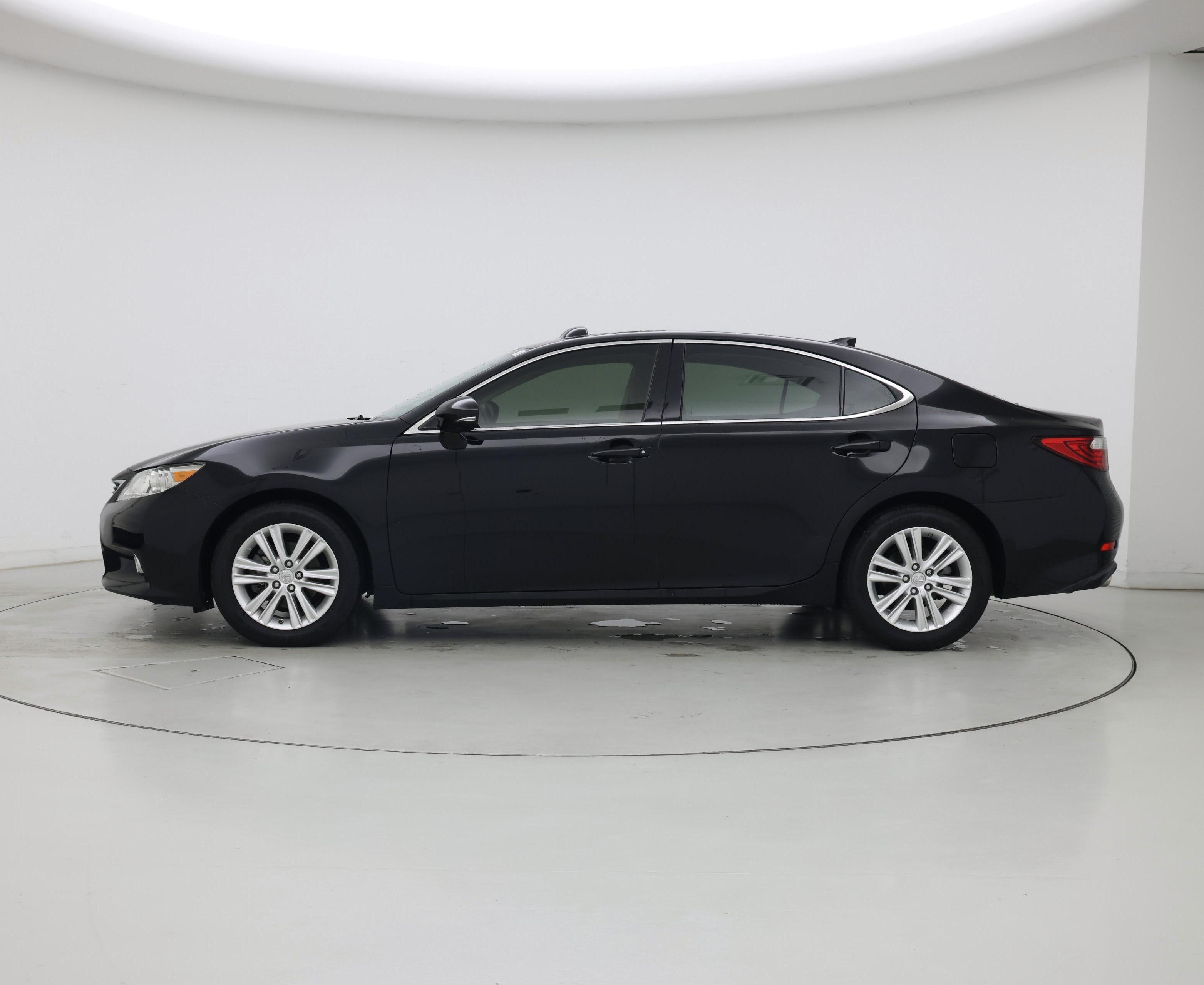 Thumbnail: 2015 Lexus ES - 3