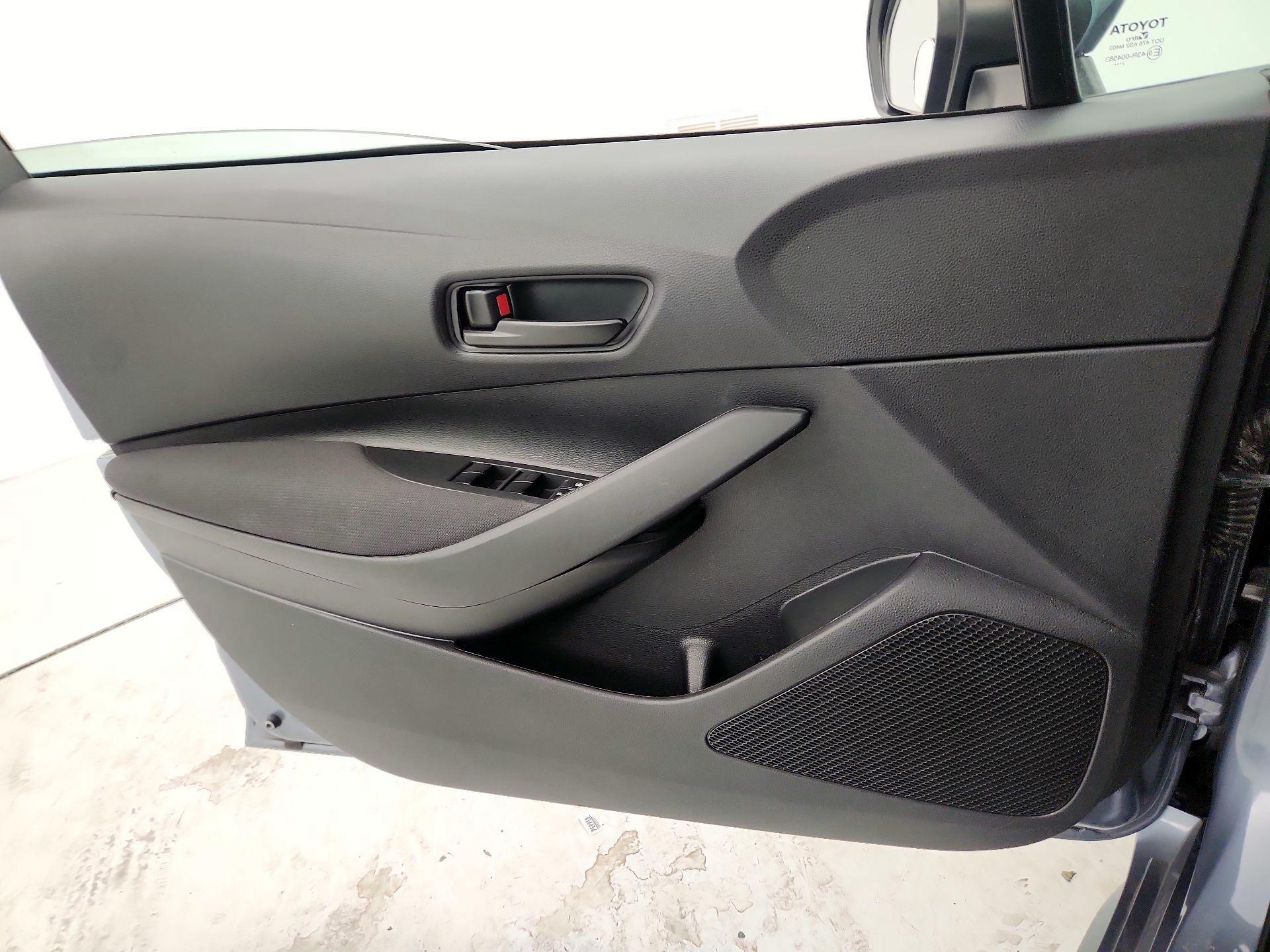 Thumbnail: 2023 Toyota Corolla - 12