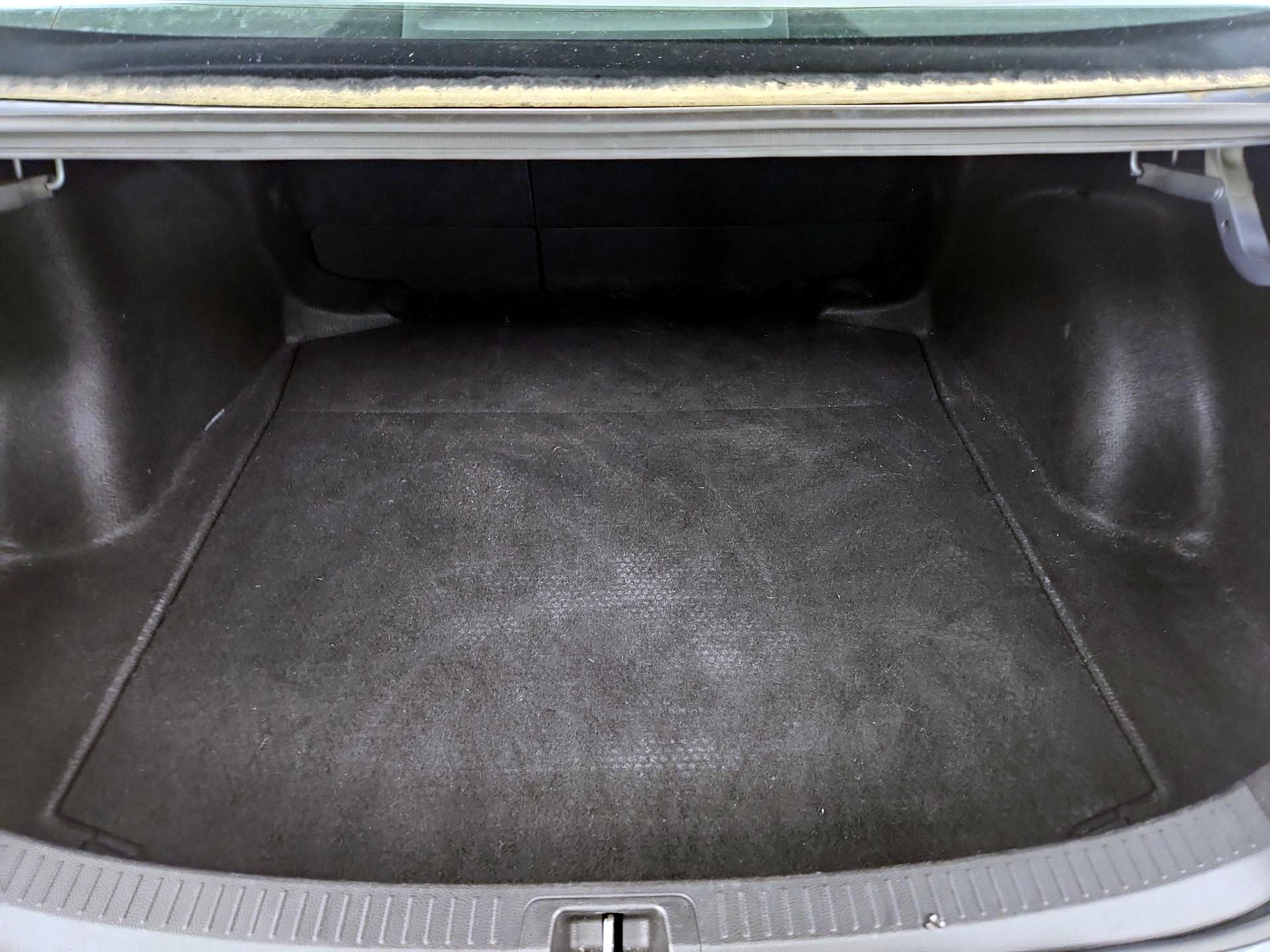 Thumbnail: 2023 Toyota Corolla - 20