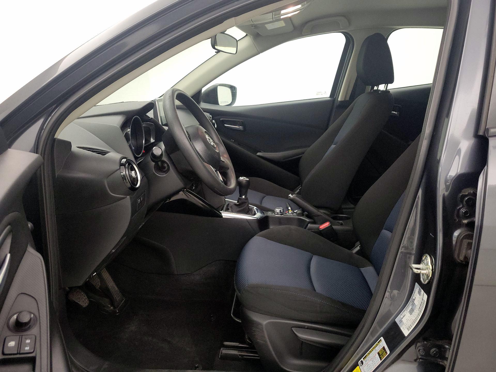 Thumbnail: 2018 Toyota Yaris iA - 11