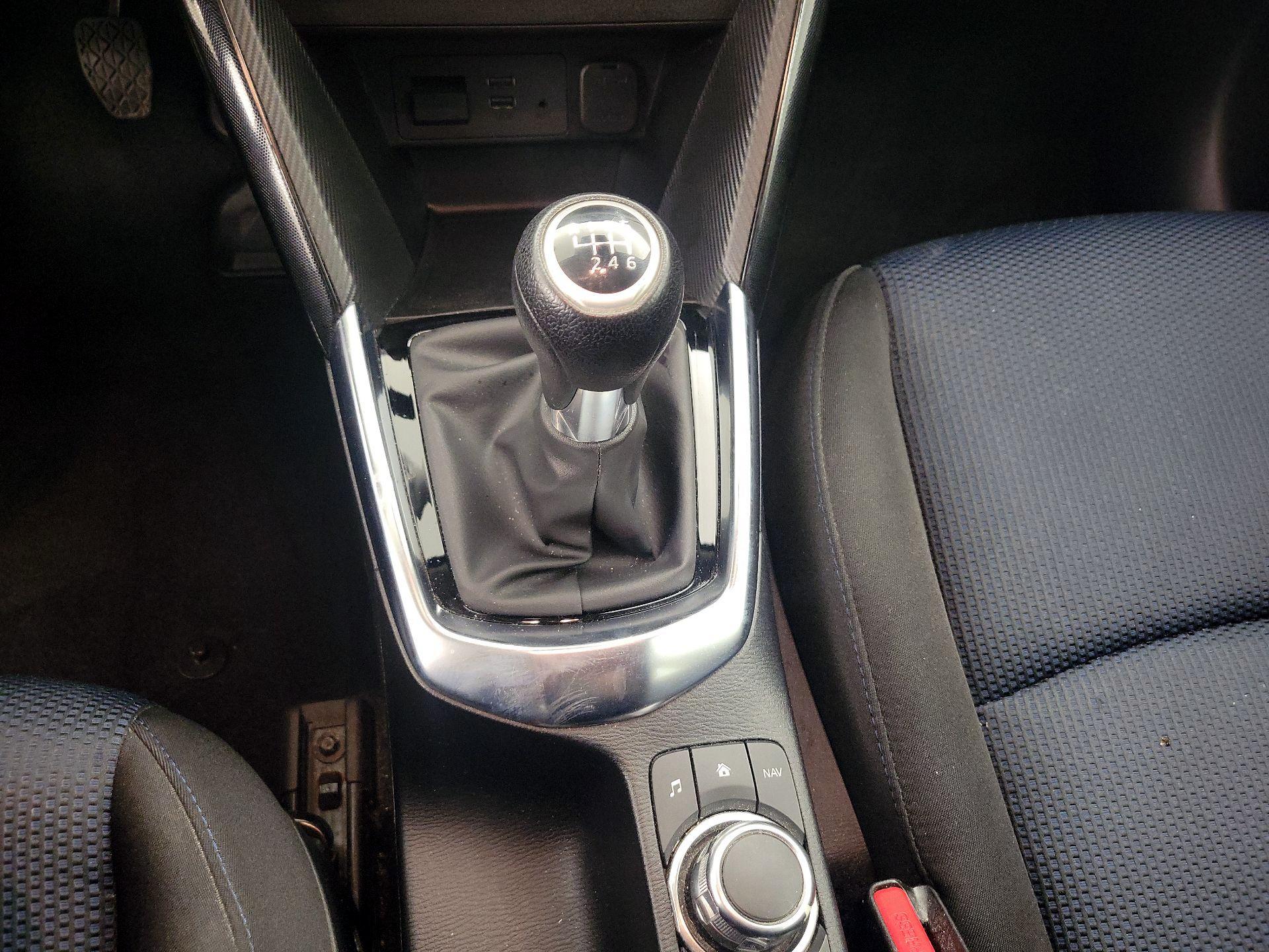 Thumbnail: 2018 Toyota Yaris iA - 17