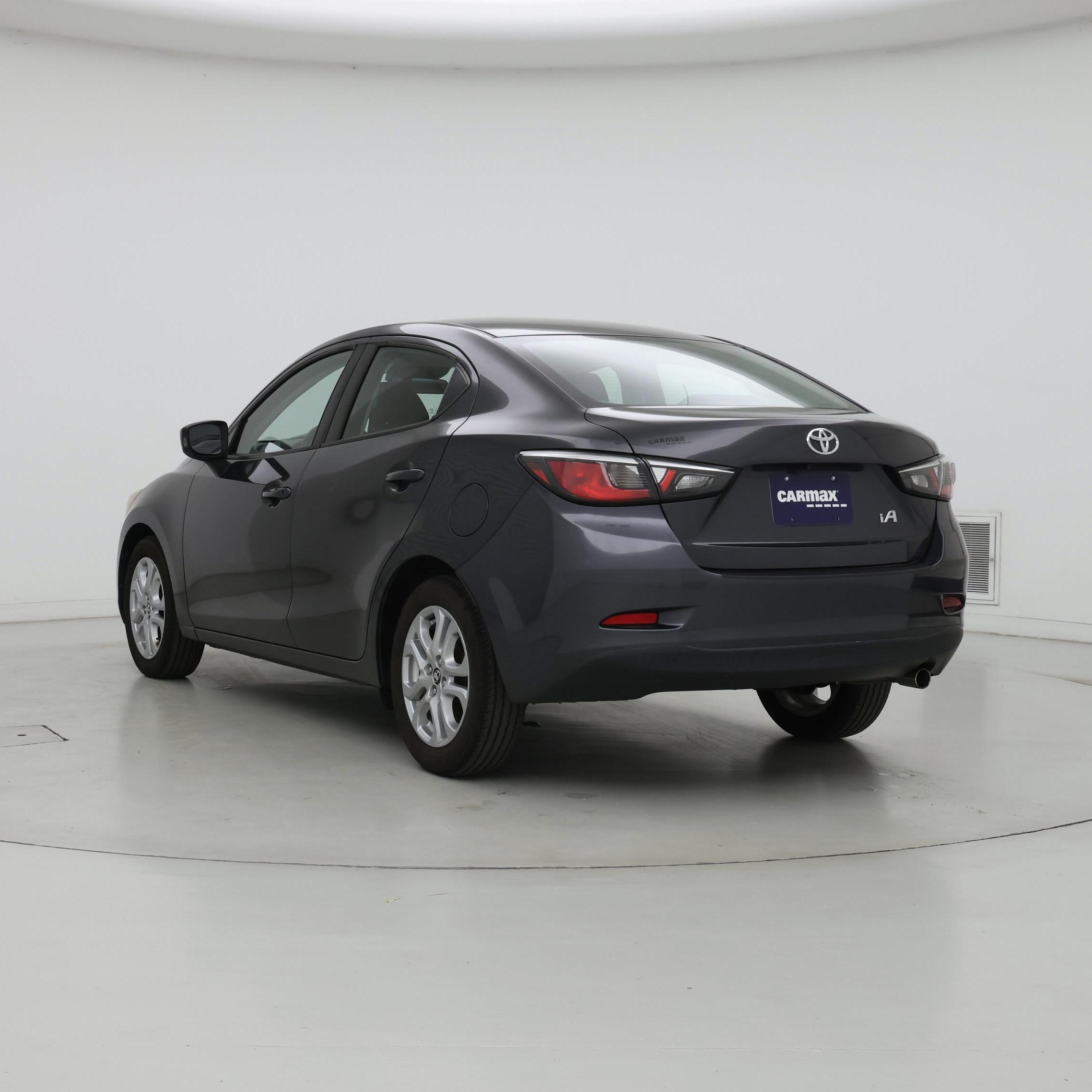 Thumbnail: 2018 Toyota Yaris iA - 2