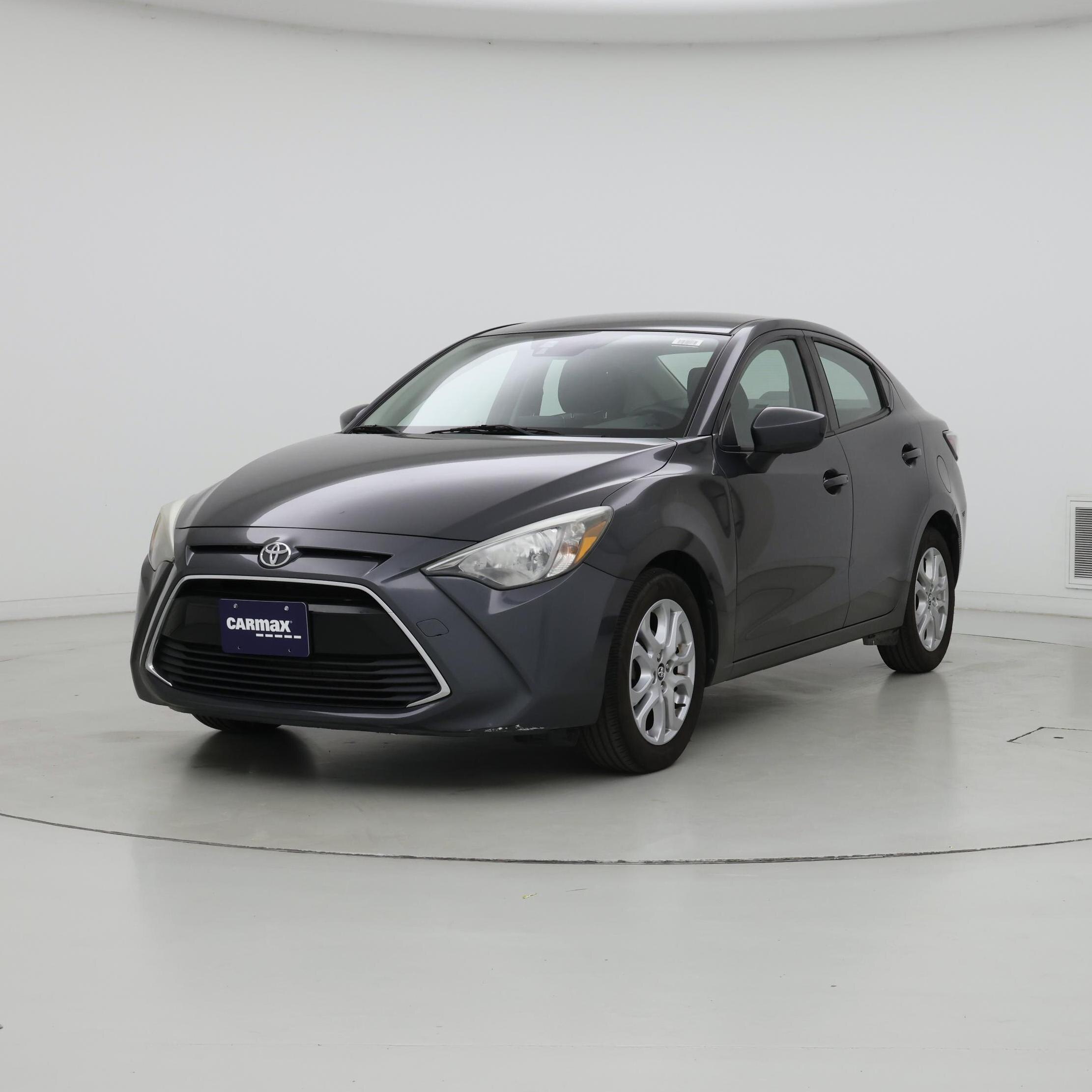 Thumbnail: 2018 Toyota Yaris iA - 4