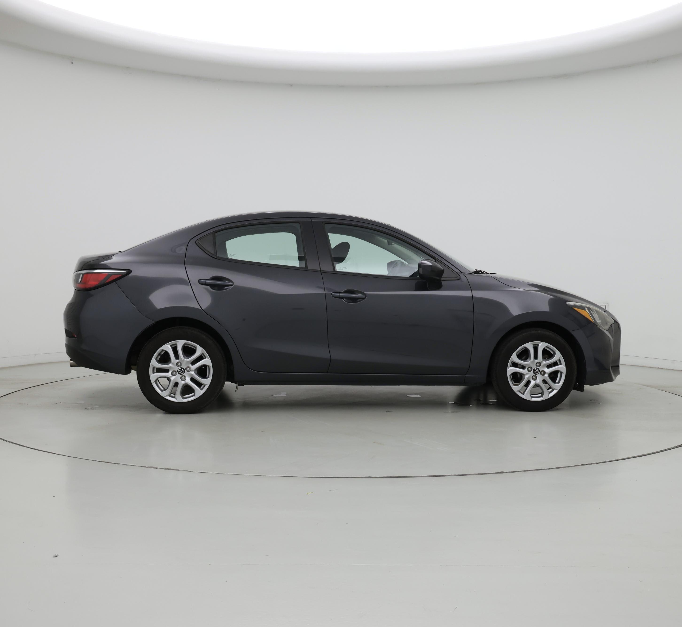 Thumbnail: 2018 Toyota Yaris iA - 7