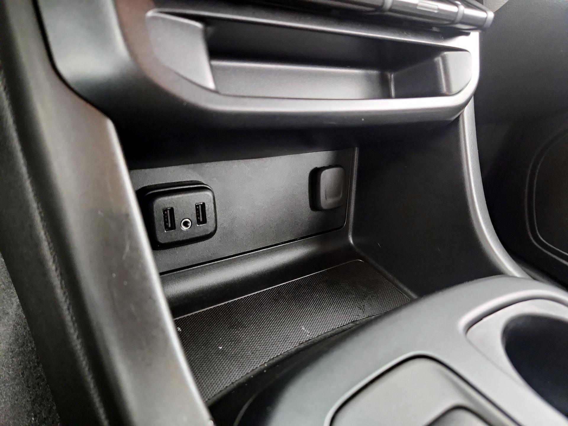 Thumbnail: 2022 Chevrolet Colorado - 18