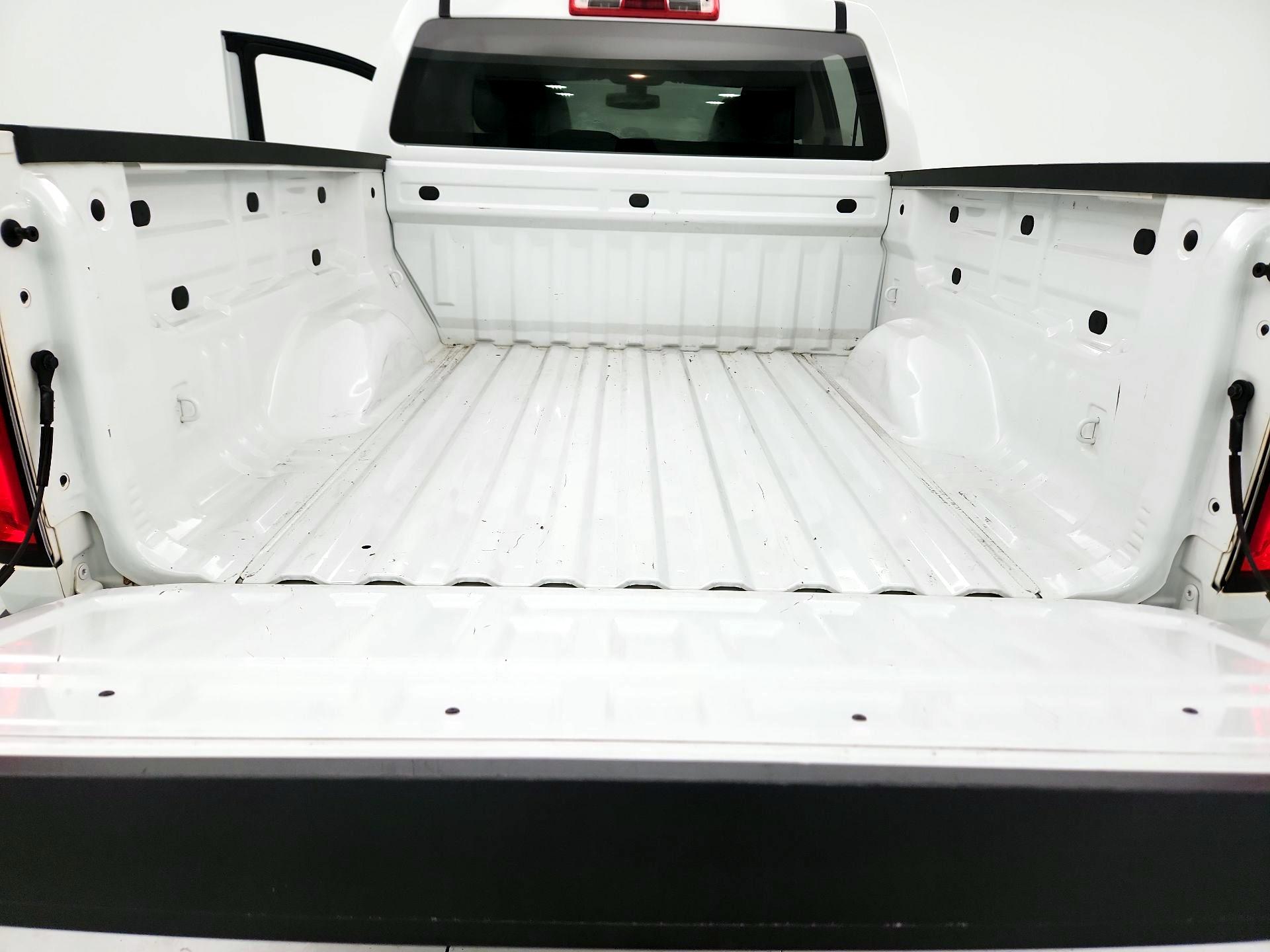 Thumbnail: 2022 Chevrolet Colorado - 20