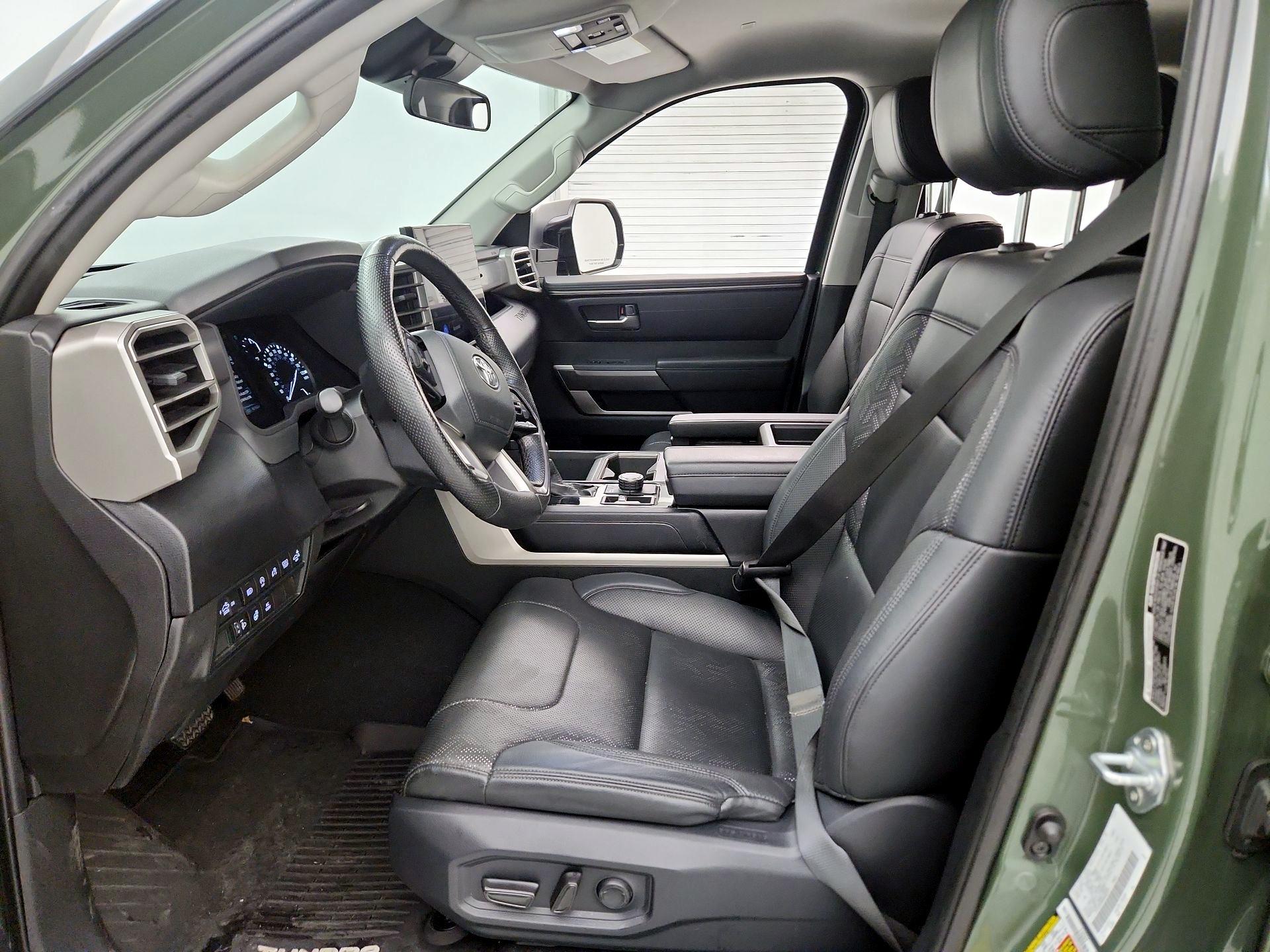 Thumbnail: 2022 Toyota Tundra - 11