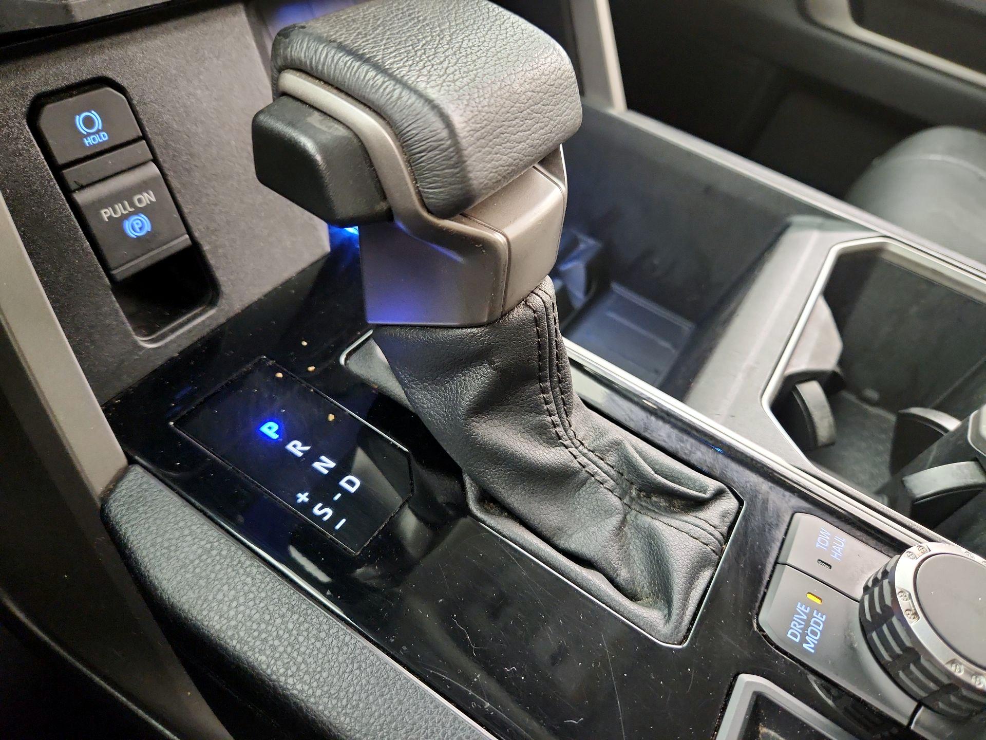 Thumbnail: 2022 Toyota Tundra - 18