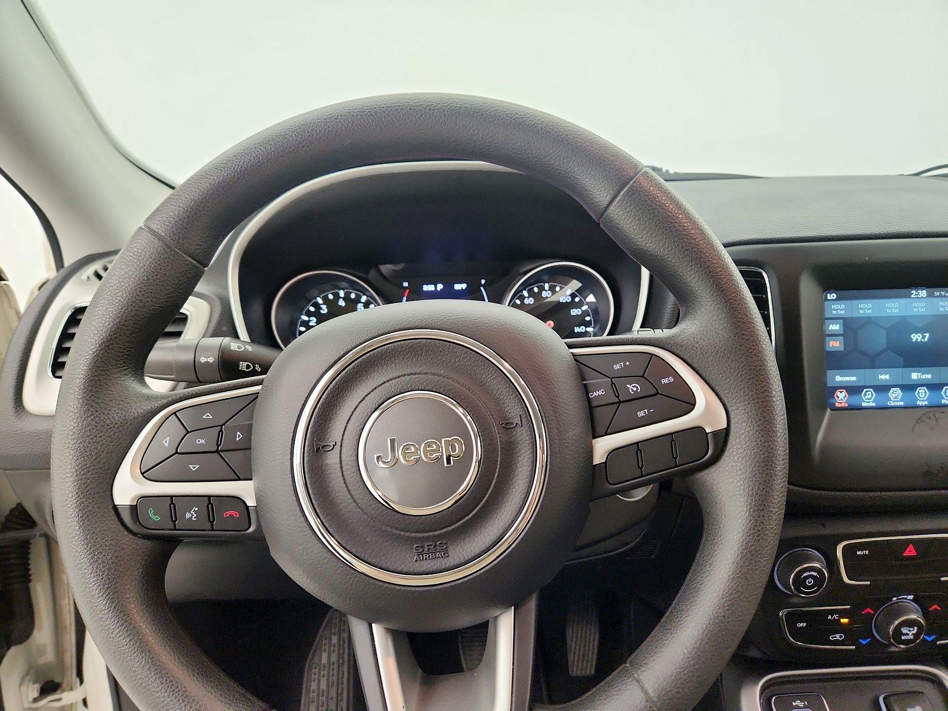 Thumbnail: 2020 Jeep Compass - 10