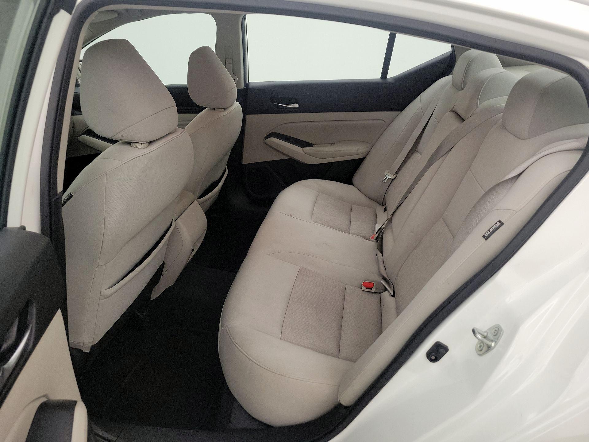 Thumbnail: 2019 Nissan Altima - 19