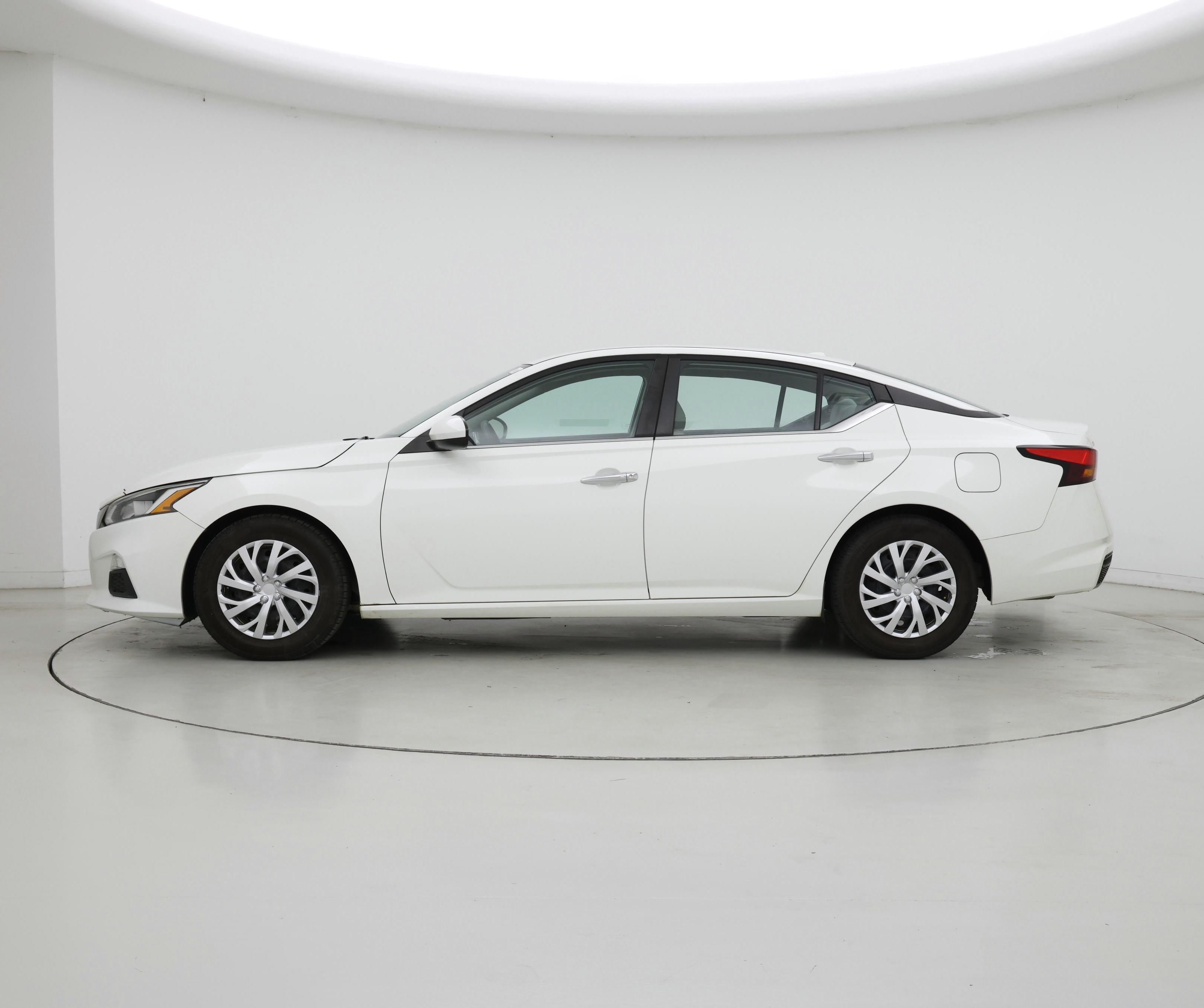 Thumbnail: 2019 Nissan Altima - 3