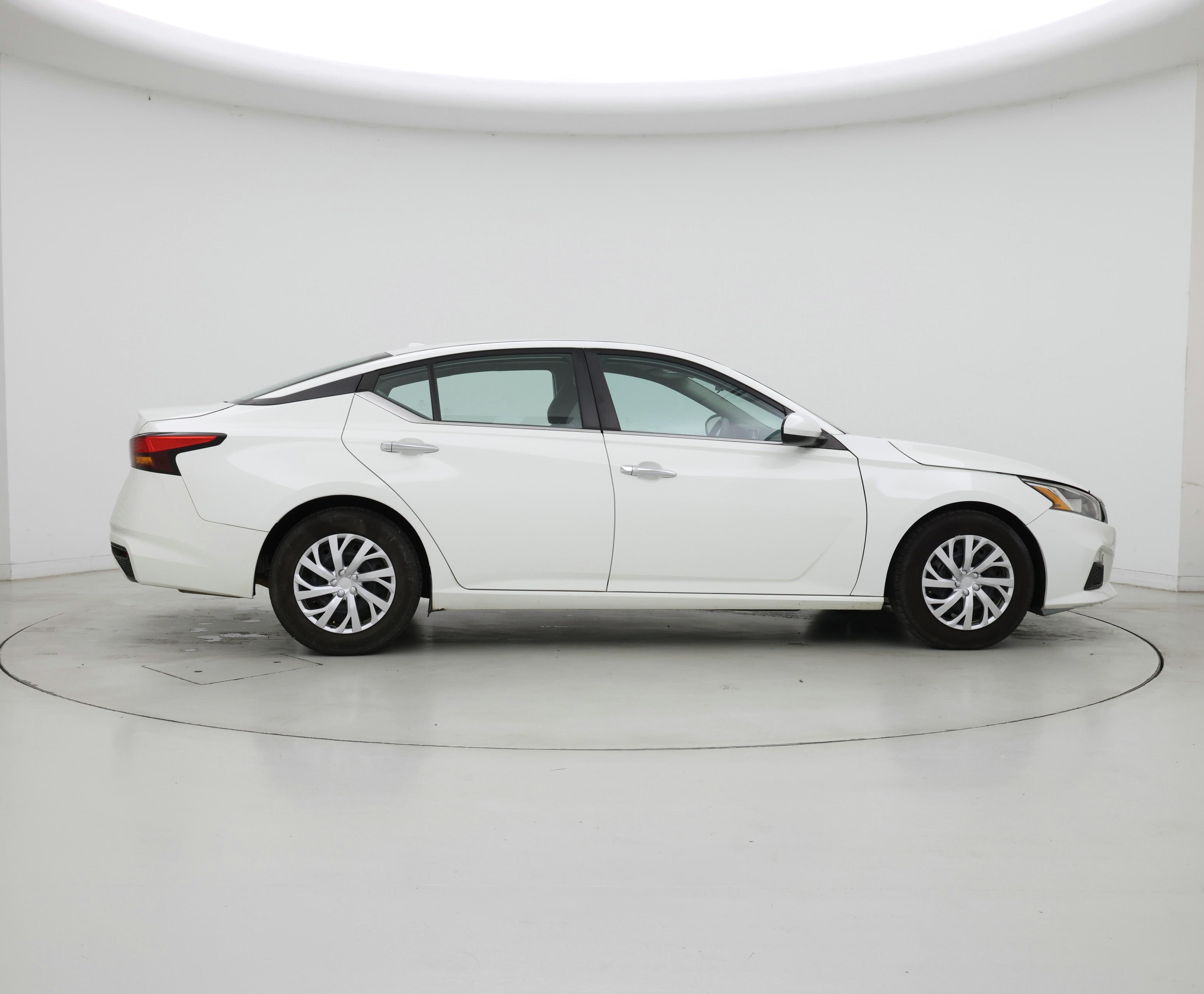 Thumbnail: 2019 Nissan Altima - 7