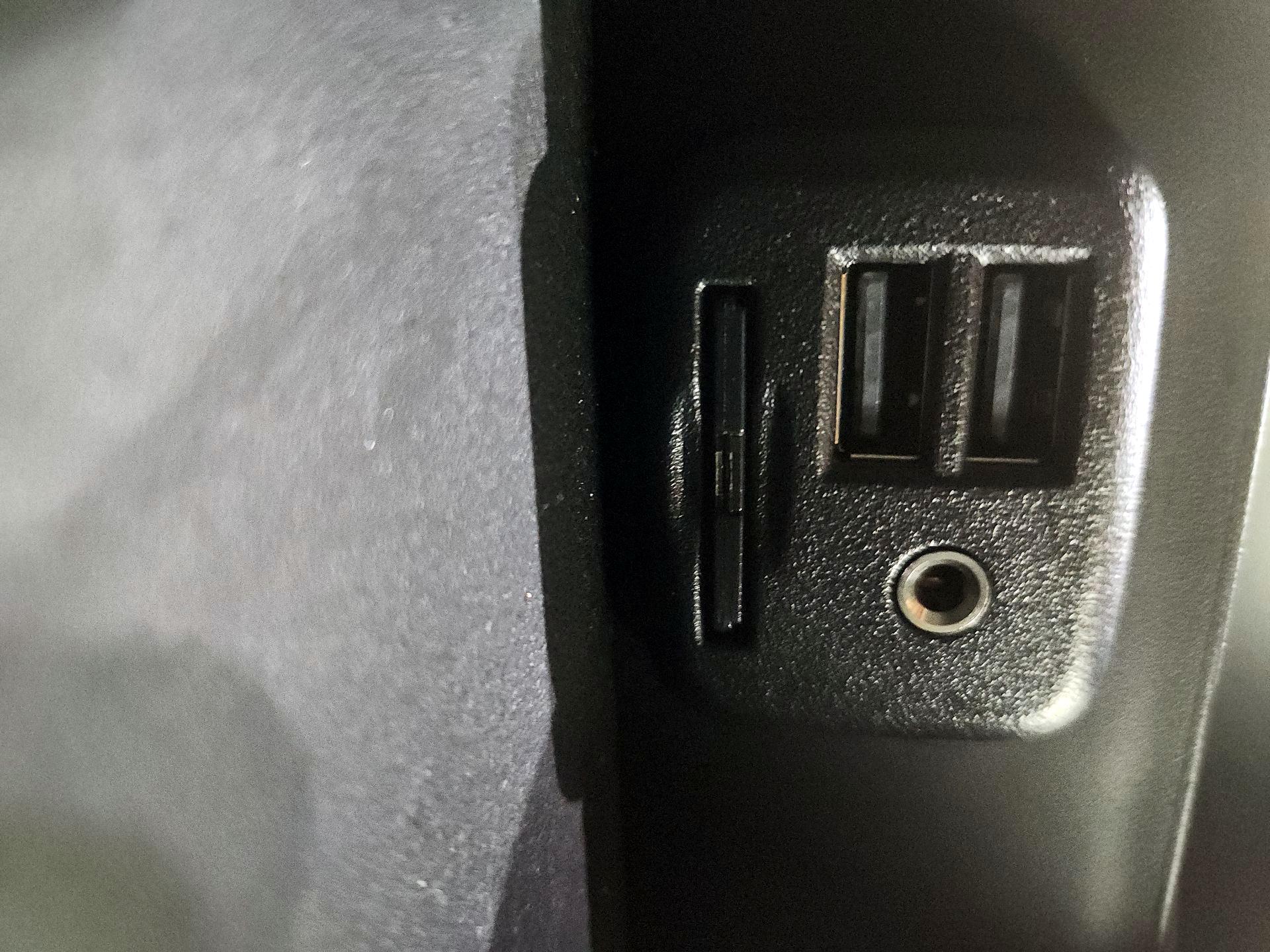 Thumbnail: 2021 Chevrolet Camaro - 18