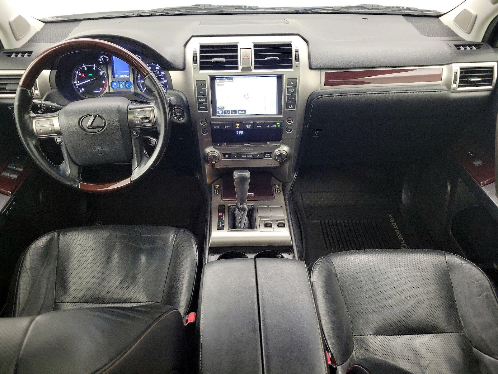 Photo 10