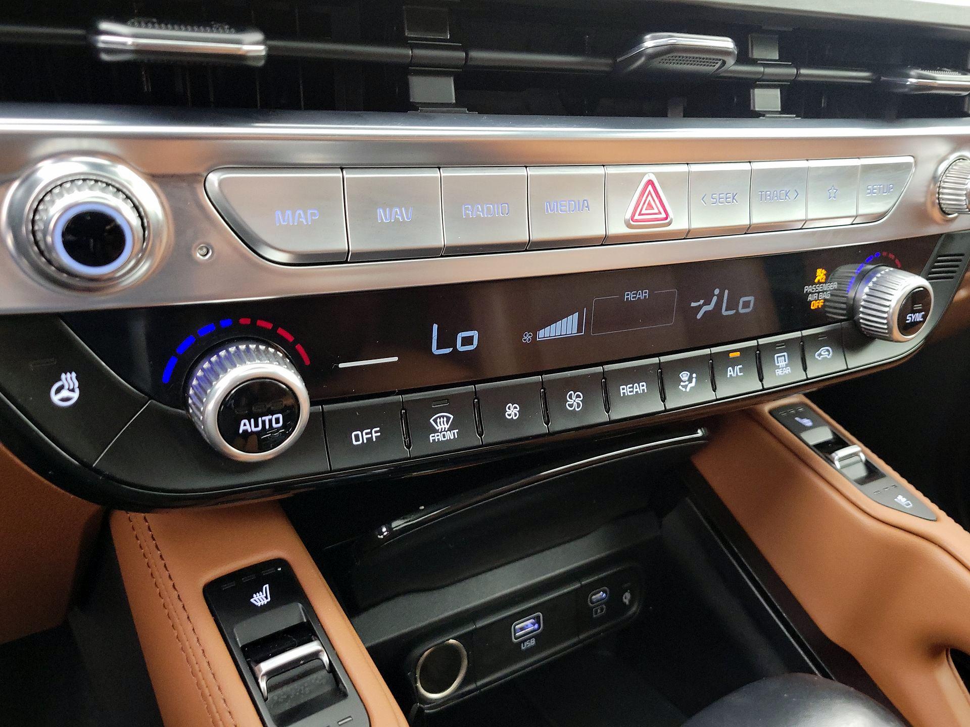 Thumbnail: 2023 Kia Telluride - 17