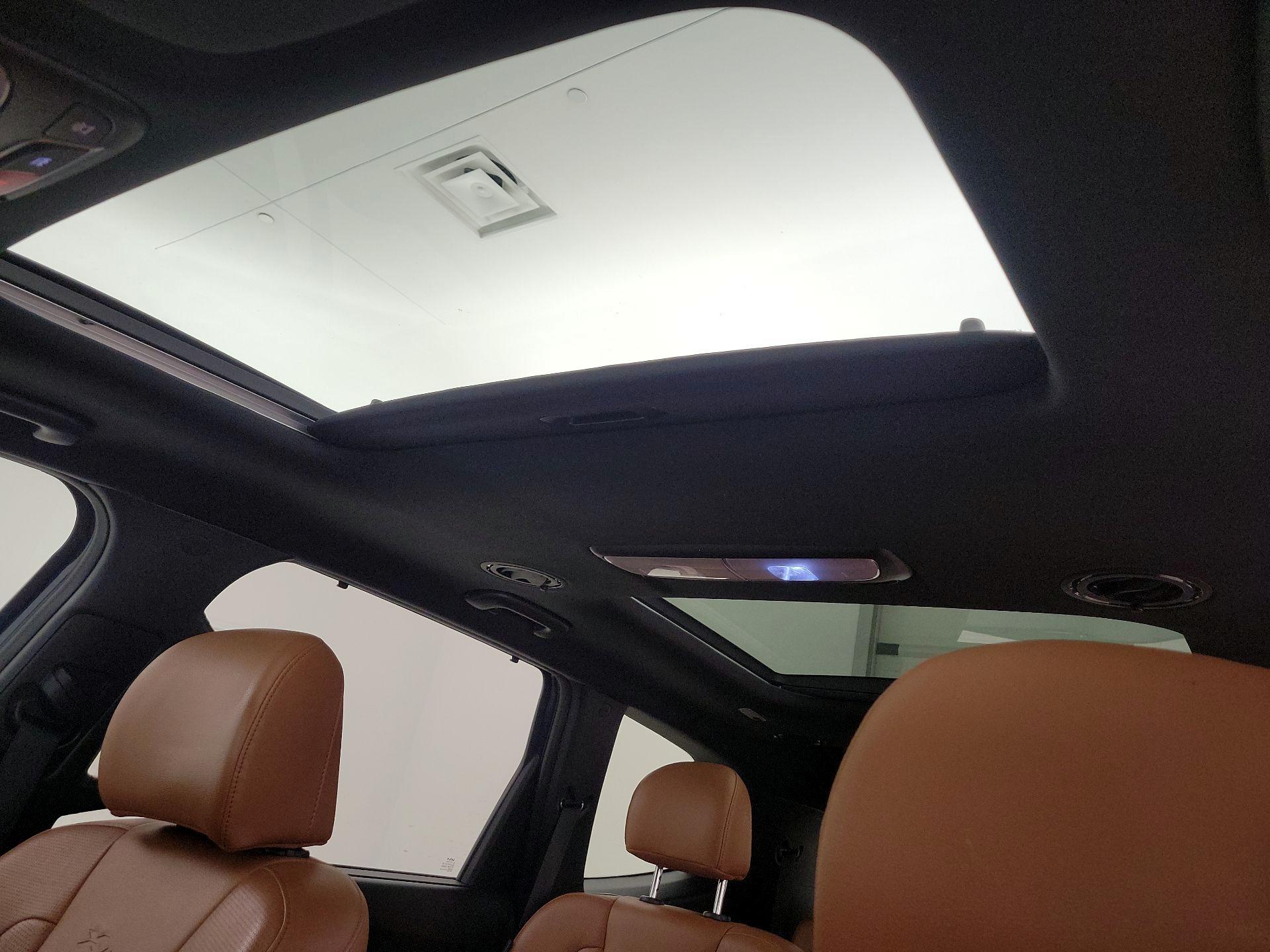 Thumbnail: 2023 Kia Telluride - 20