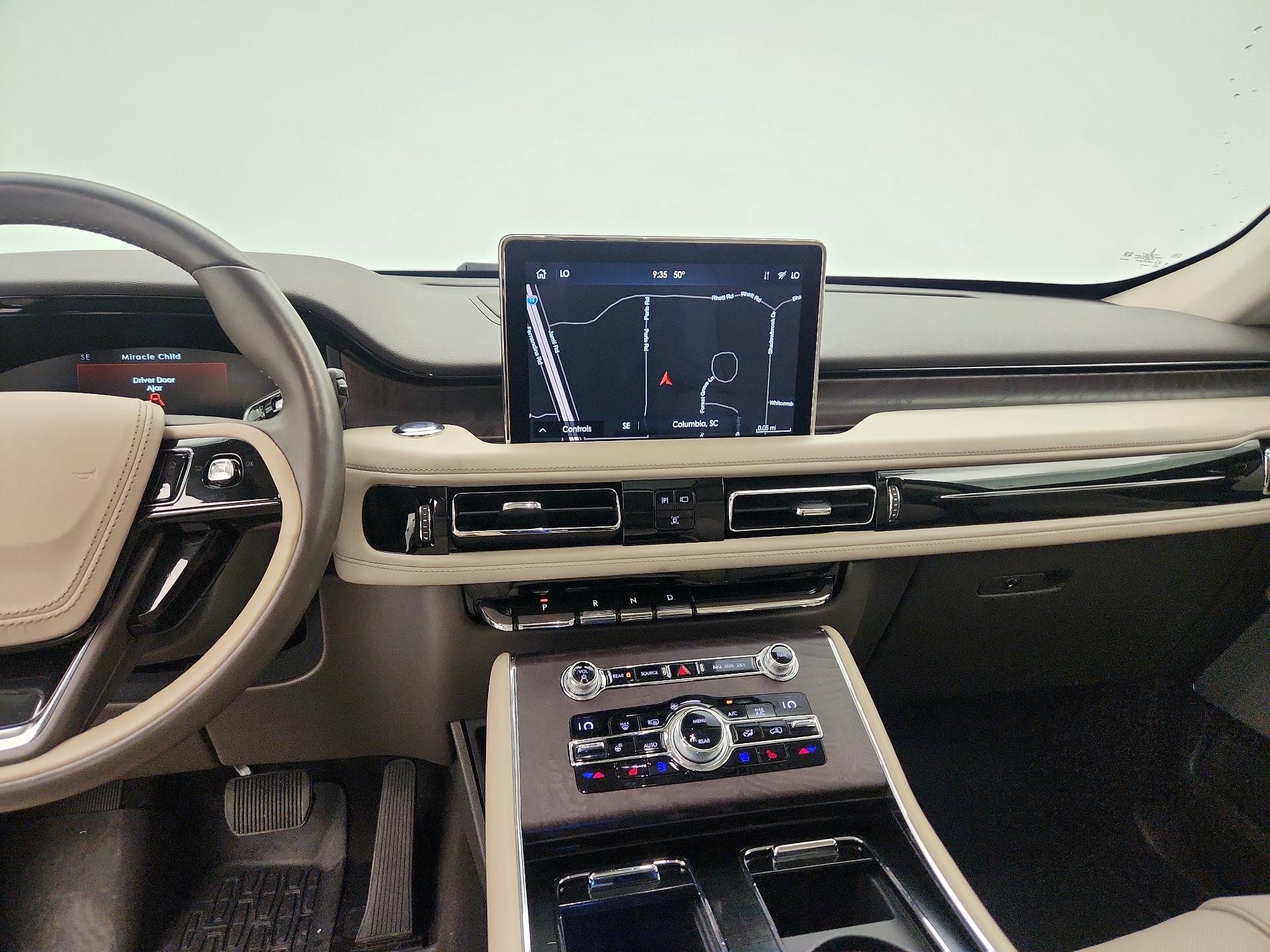 Thumbnail: 2020 Lincoln Aviator - 9