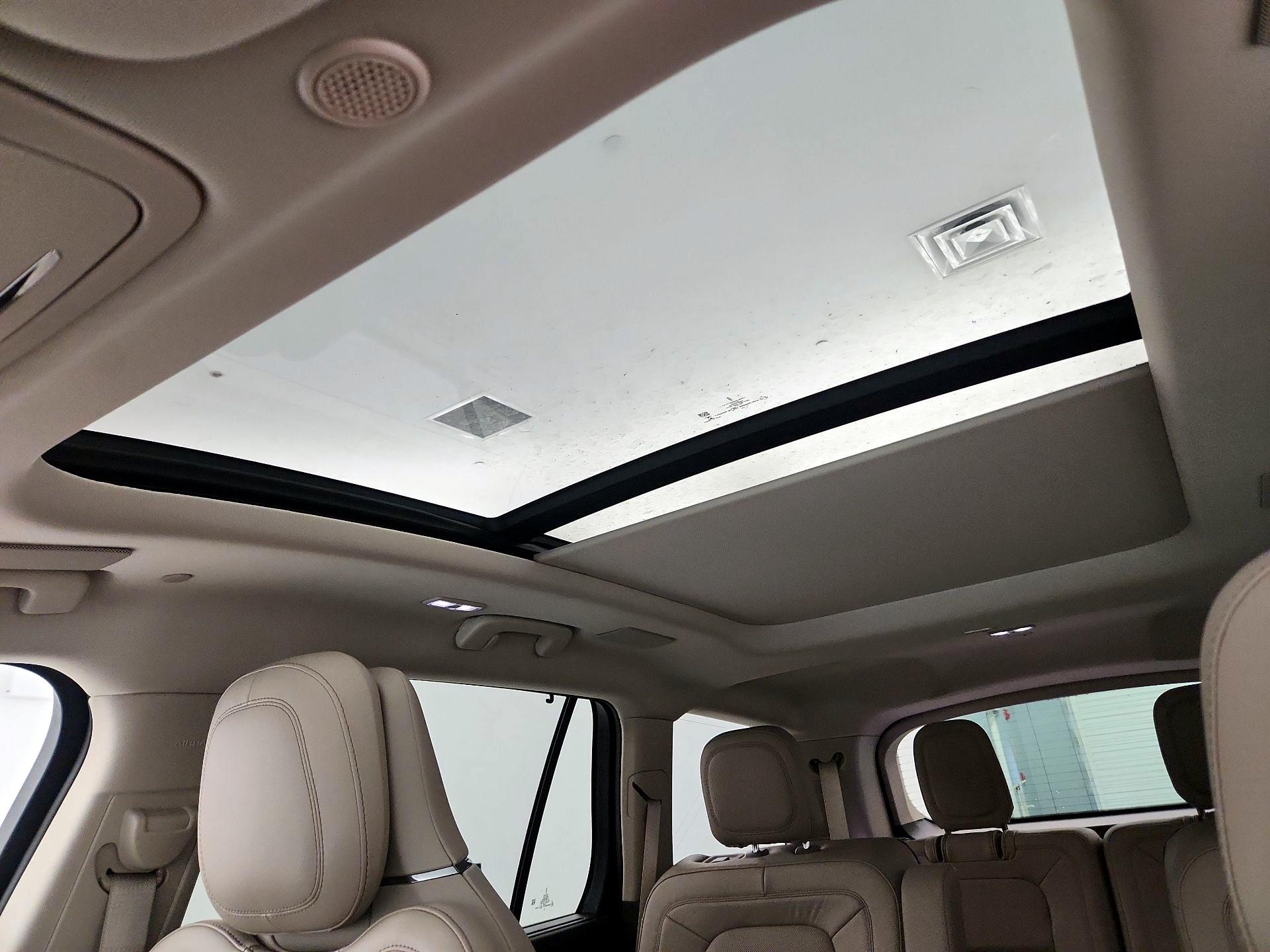 Thumbnail: 2020 Lincoln Aviator - 20