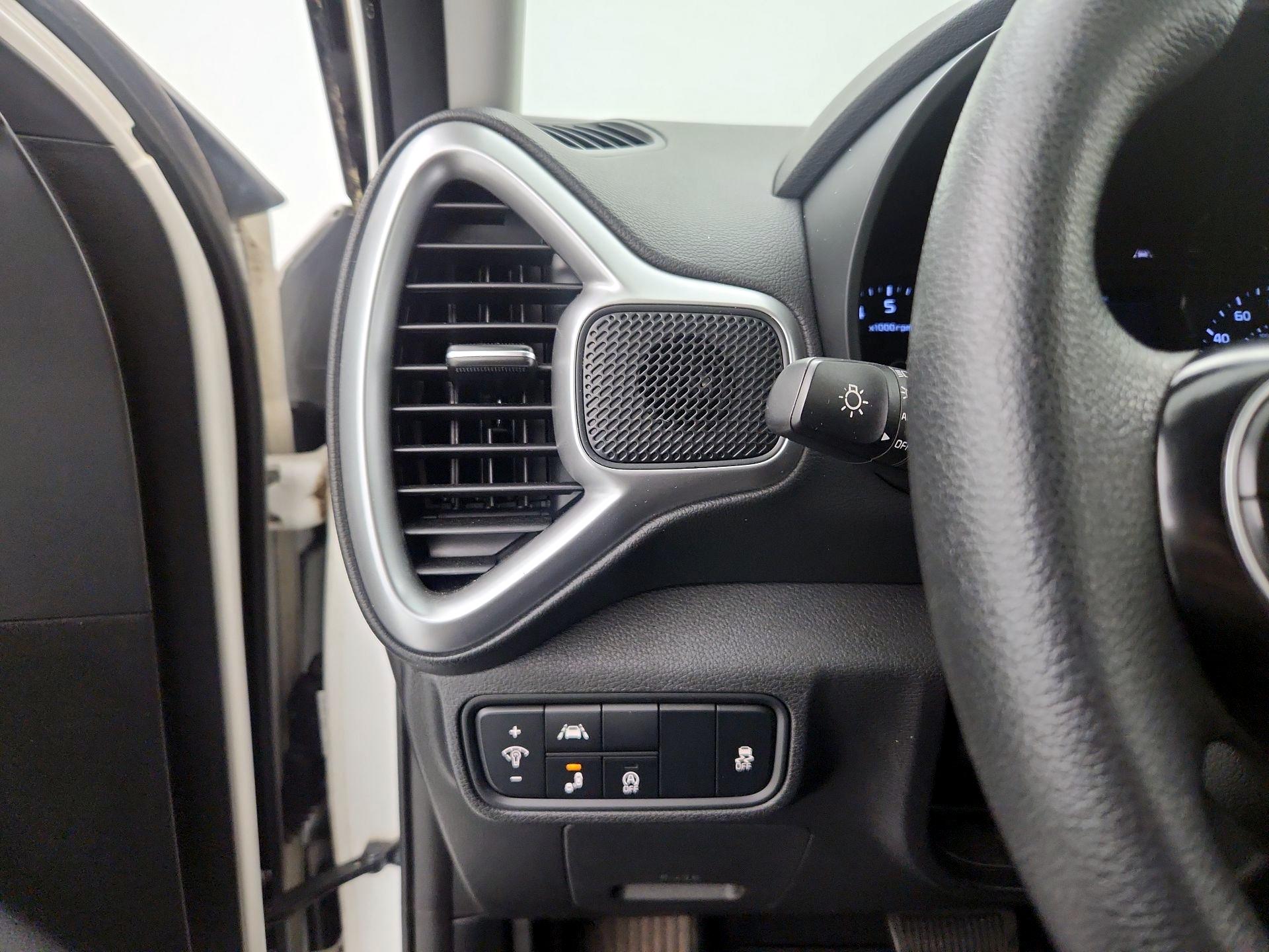 Thumbnail: 2020 Kia Soul - 13