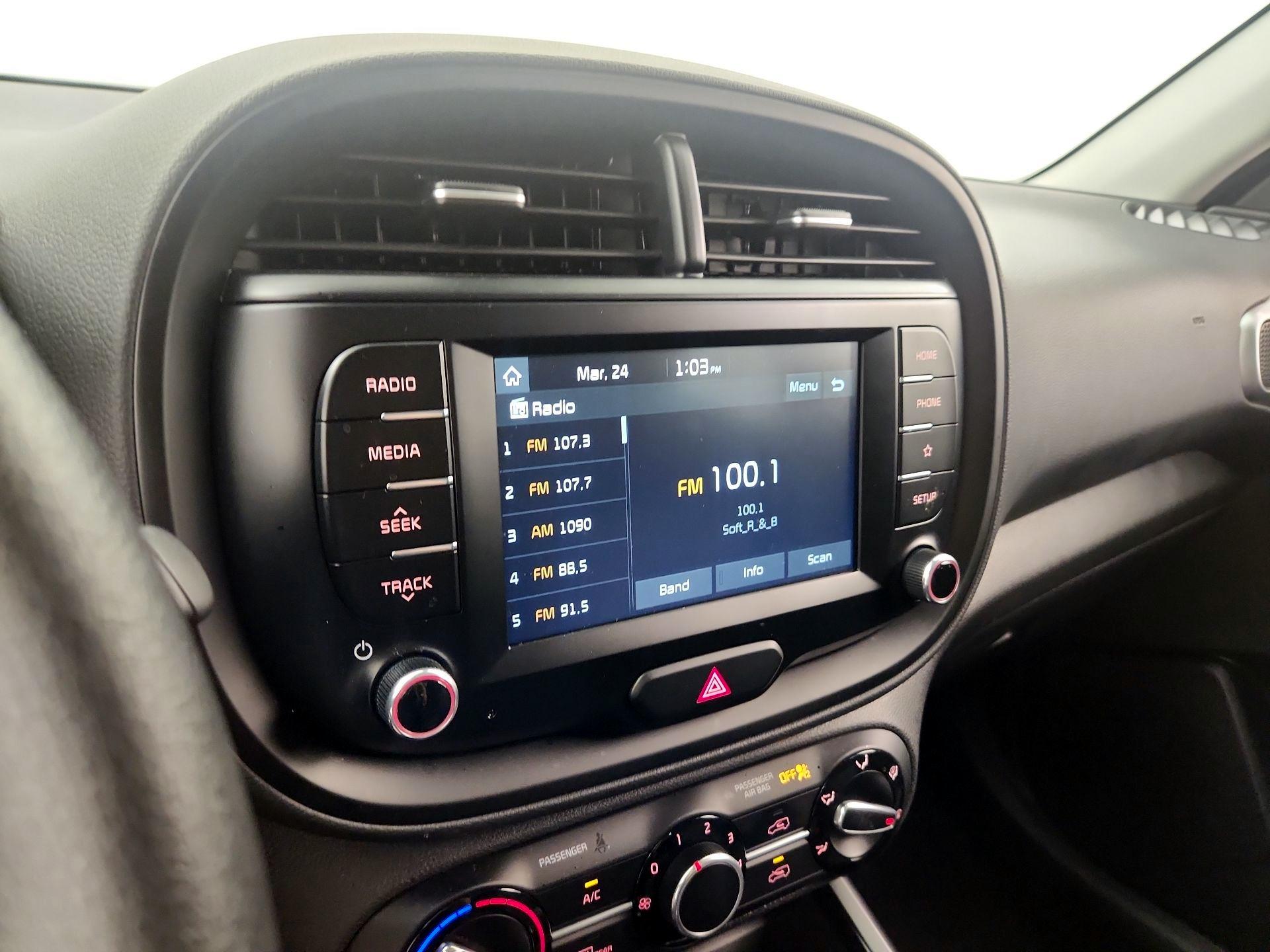 Thumbnail: 2020 Kia Soul - 15