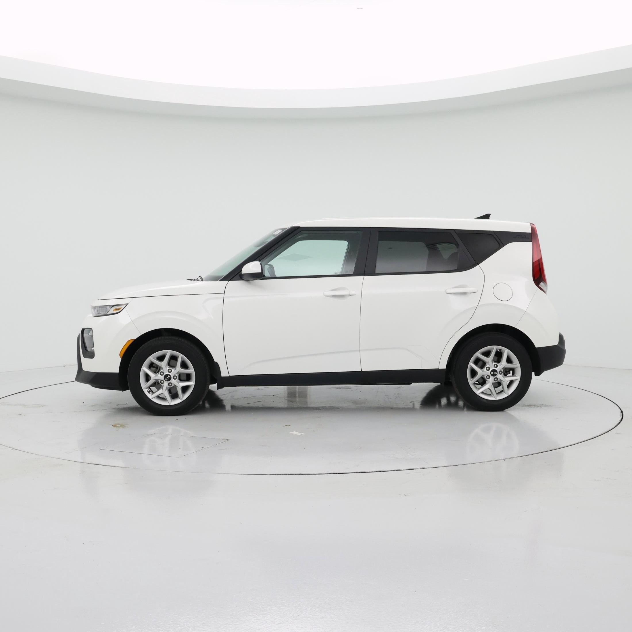 Thumbnail: 2020 Kia Soul - 3