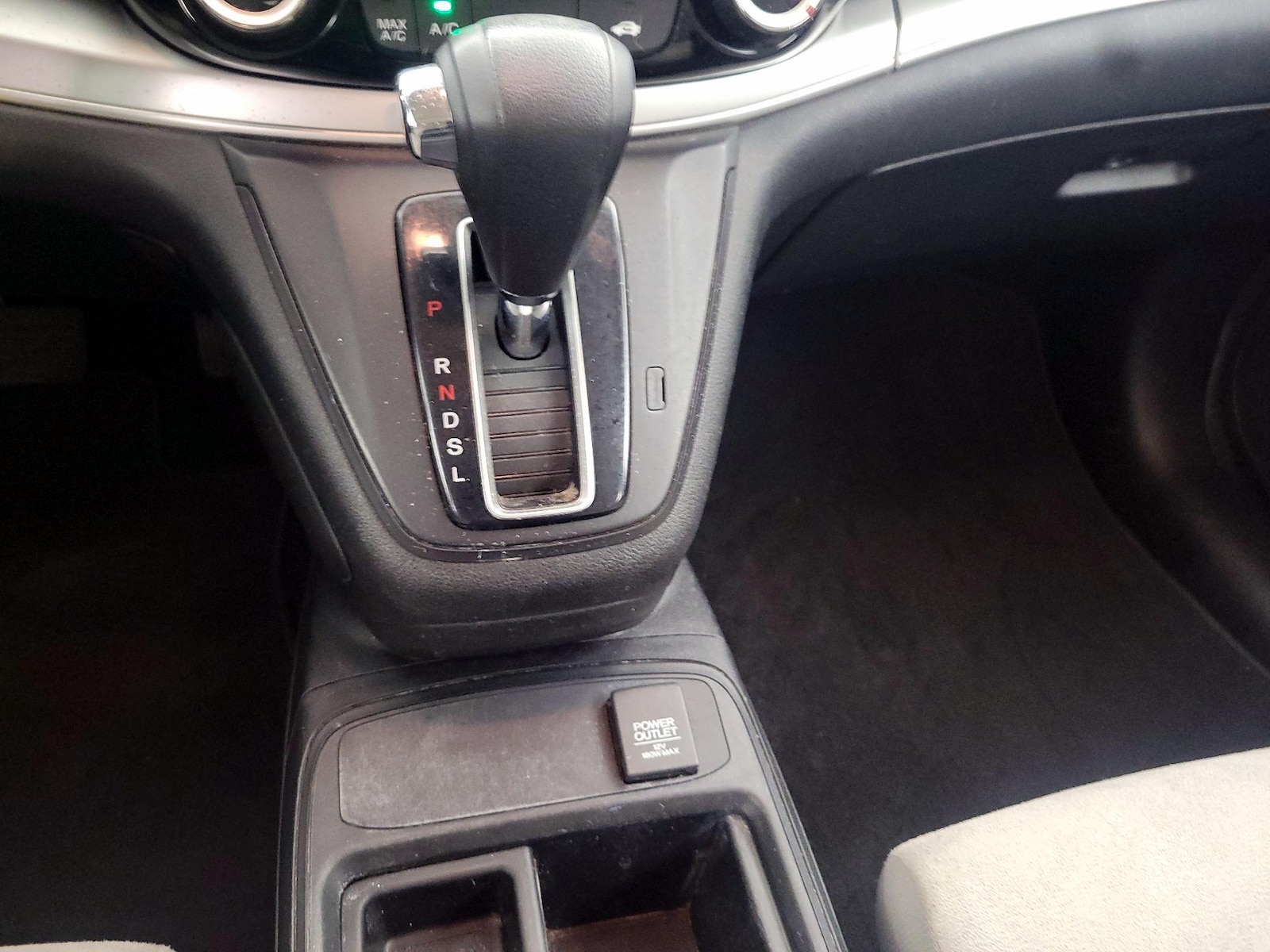 2016 Honda CR-V LX - Photo 18