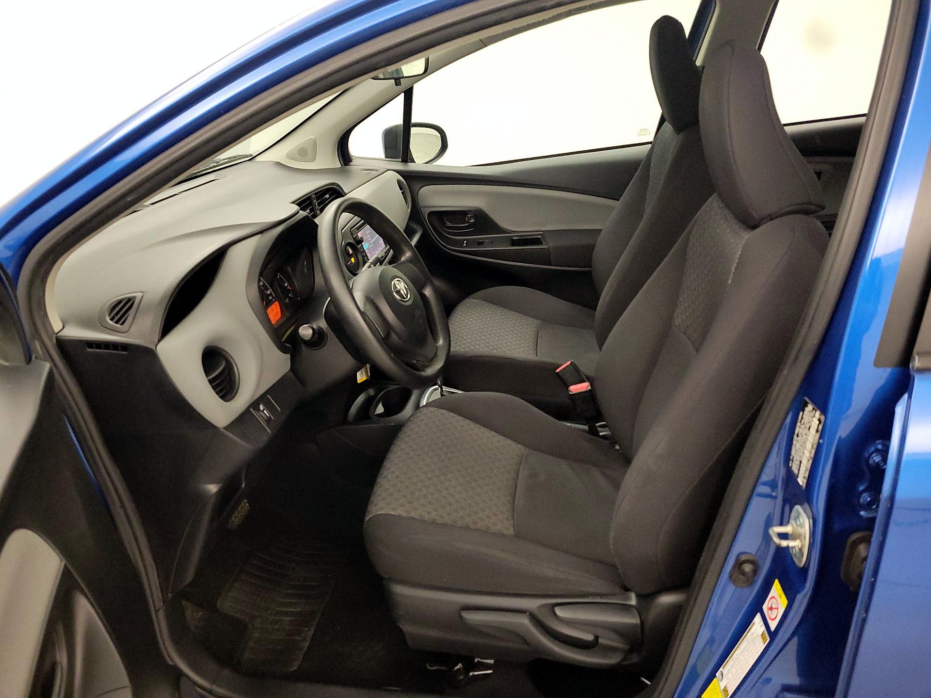 Thumbnail: 2015 Toyota Yaris - 11