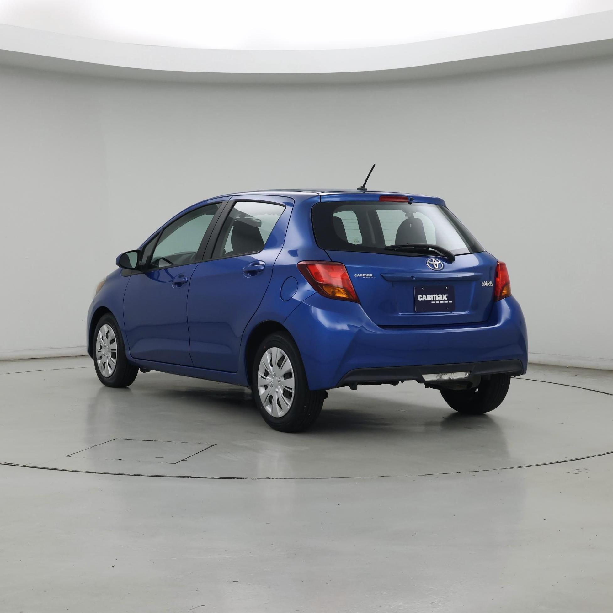 Thumbnail: 2015 Toyota Yaris - 2