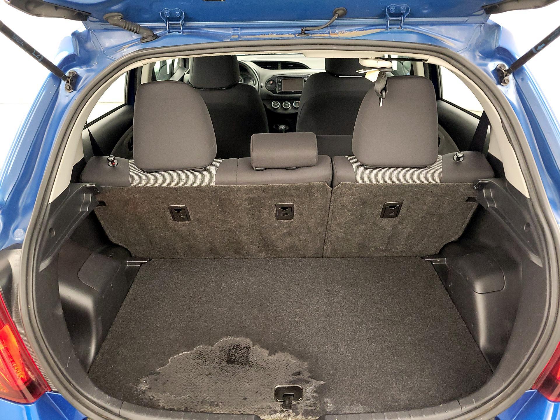 Thumbnail: 2015 Toyota Yaris - 19