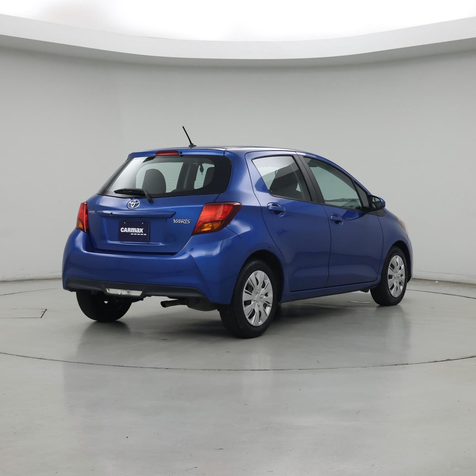 Thumbnail: 2015 Toyota Yaris - 8