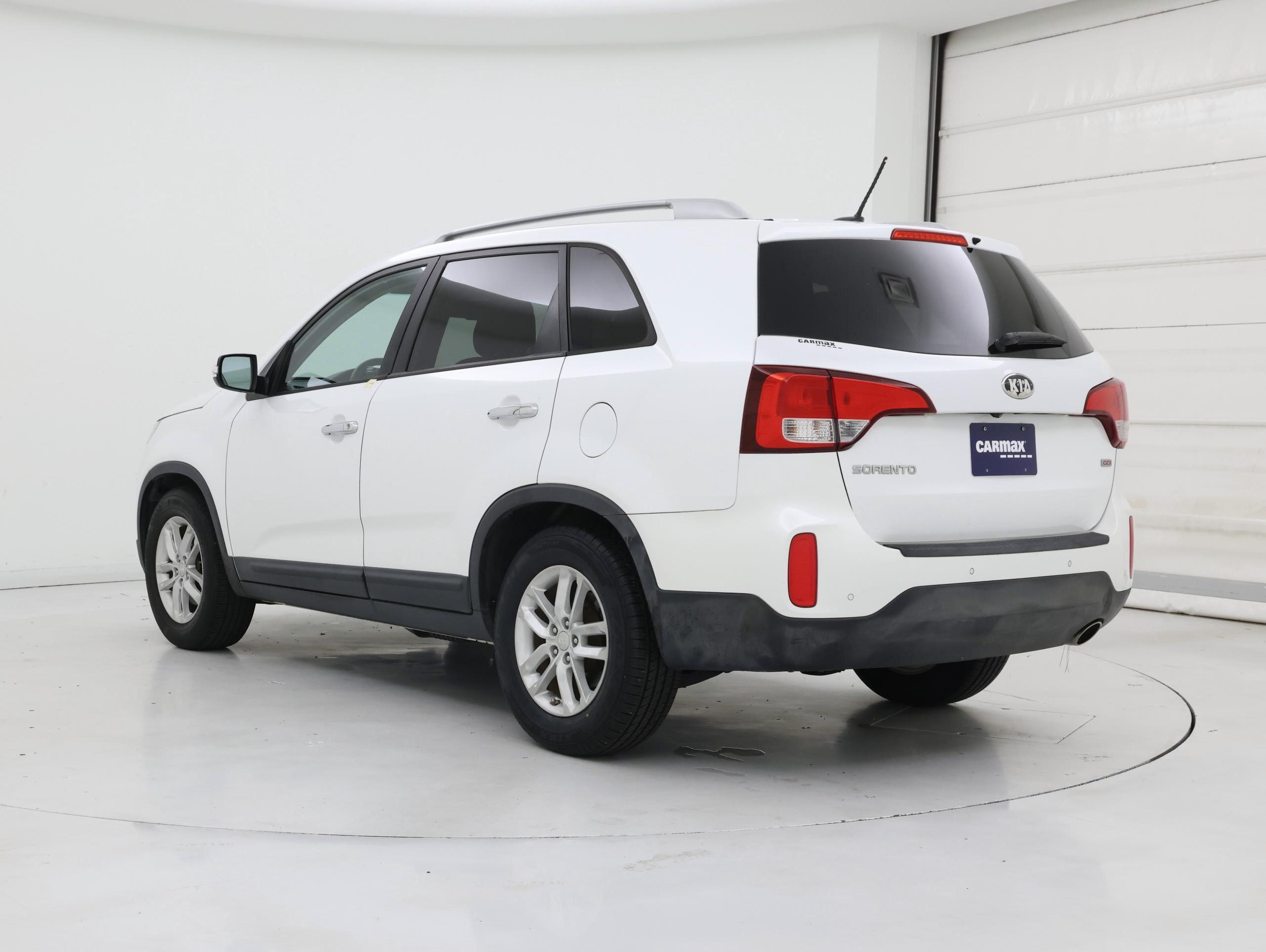 Thumbnail: 2014 Kia Sorento - 2