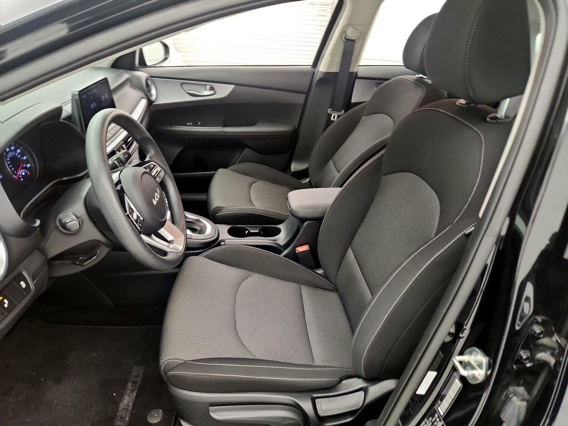 Thumbnail: 2024 Kia Forte - 11