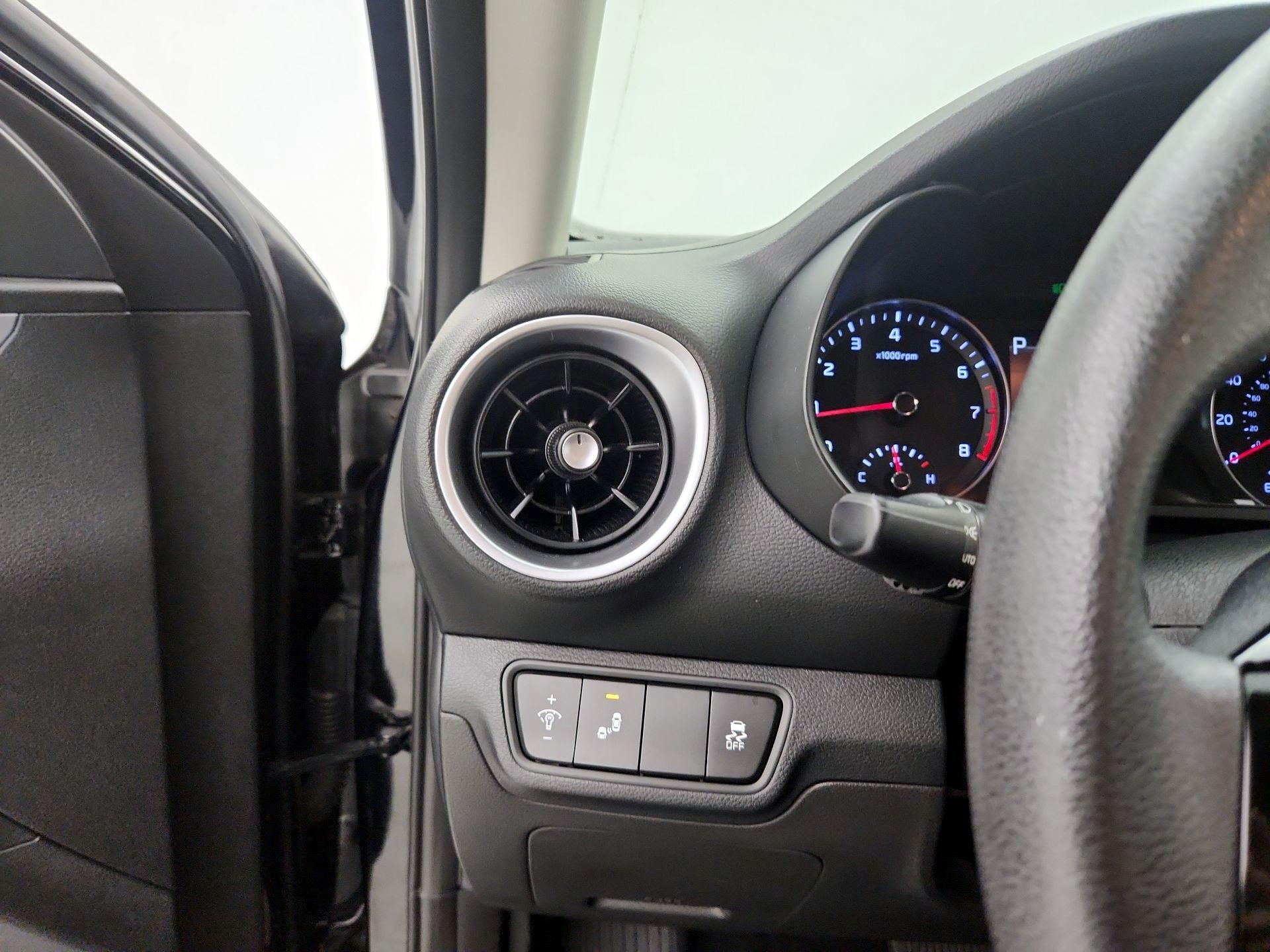 Thumbnail: 2024 Kia Forte - 13