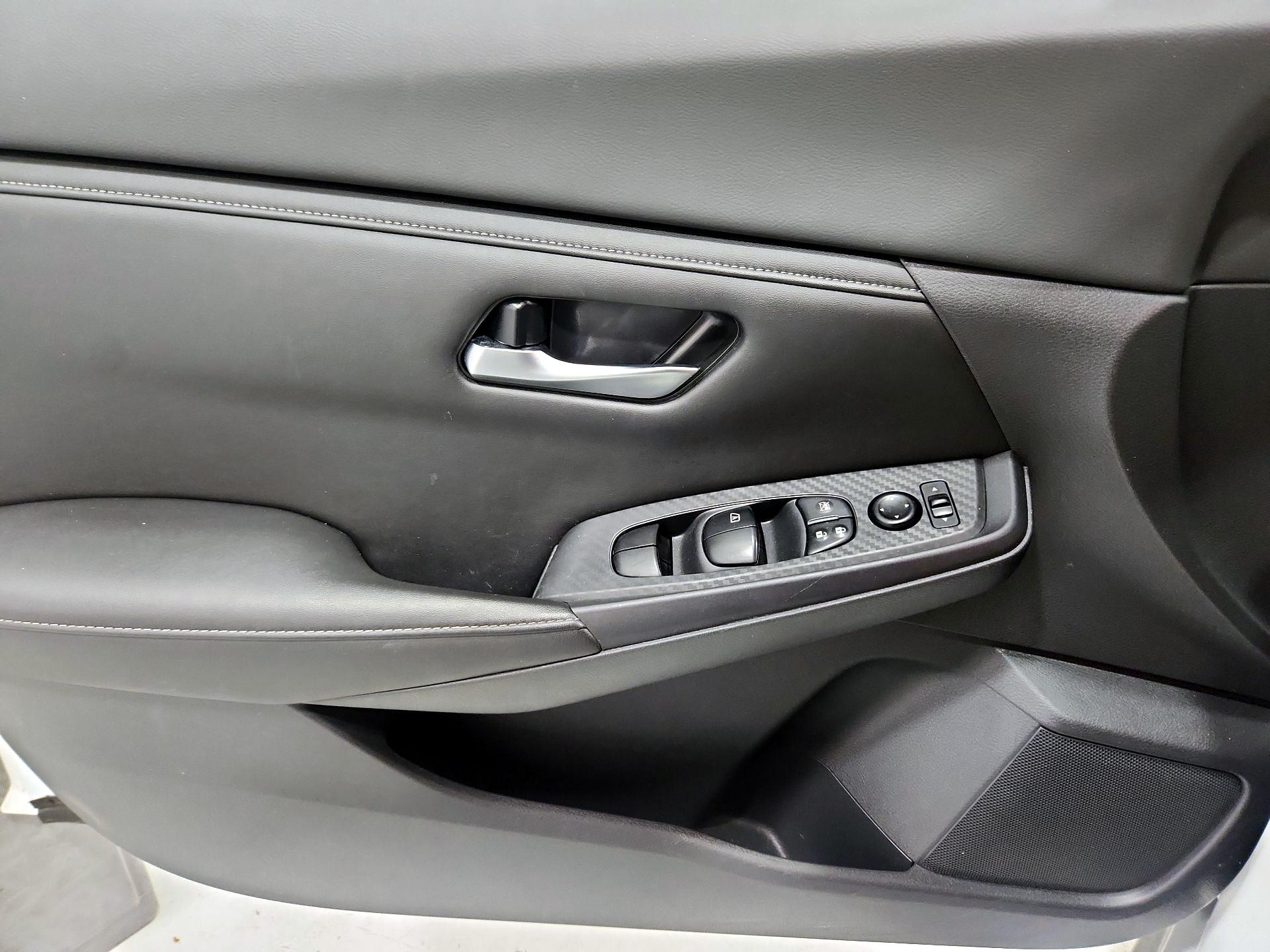 Thumbnail: 2021 Nissan Sentra - 12