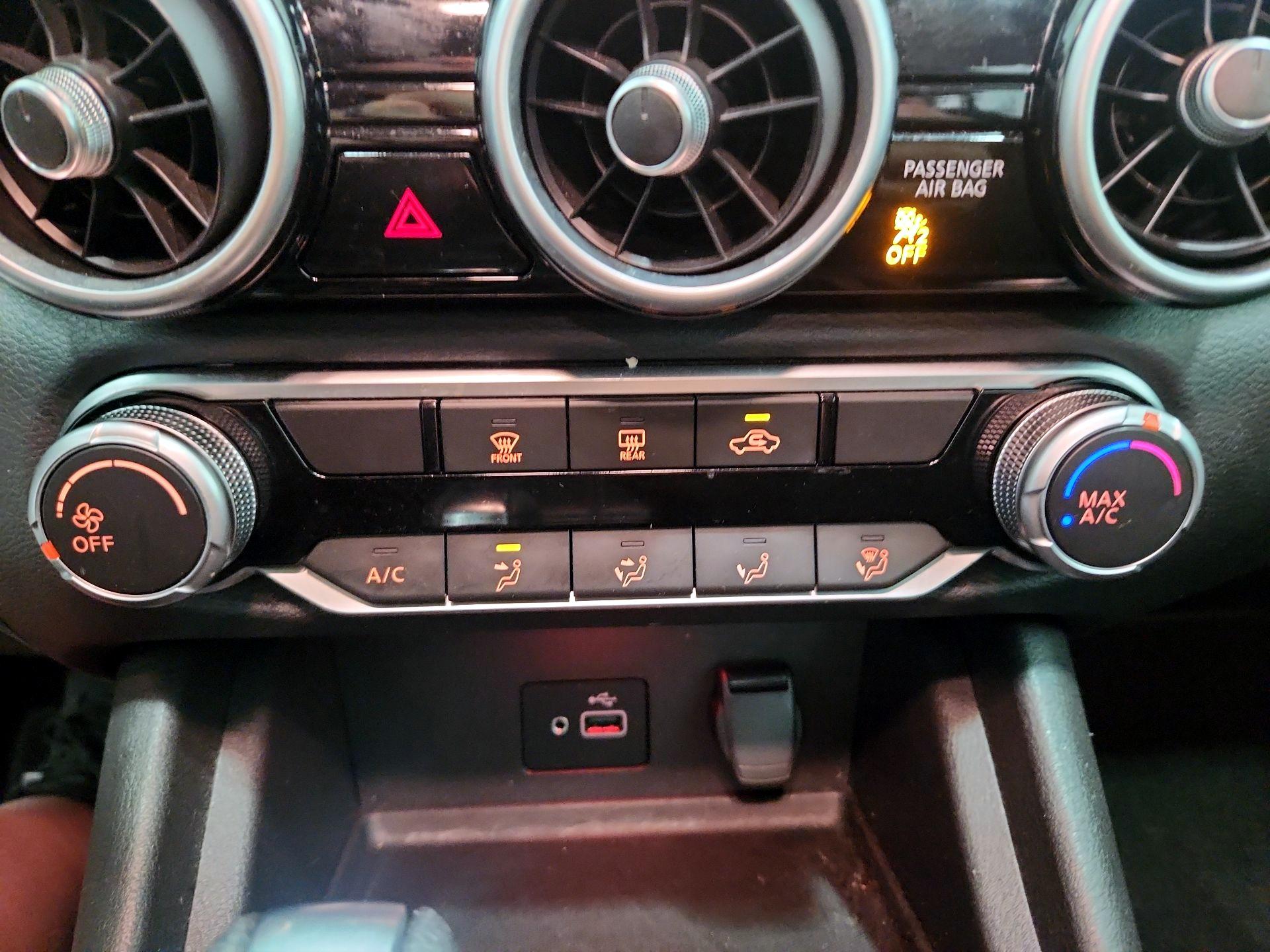 Thumbnail: 2021 Nissan Sentra - 16