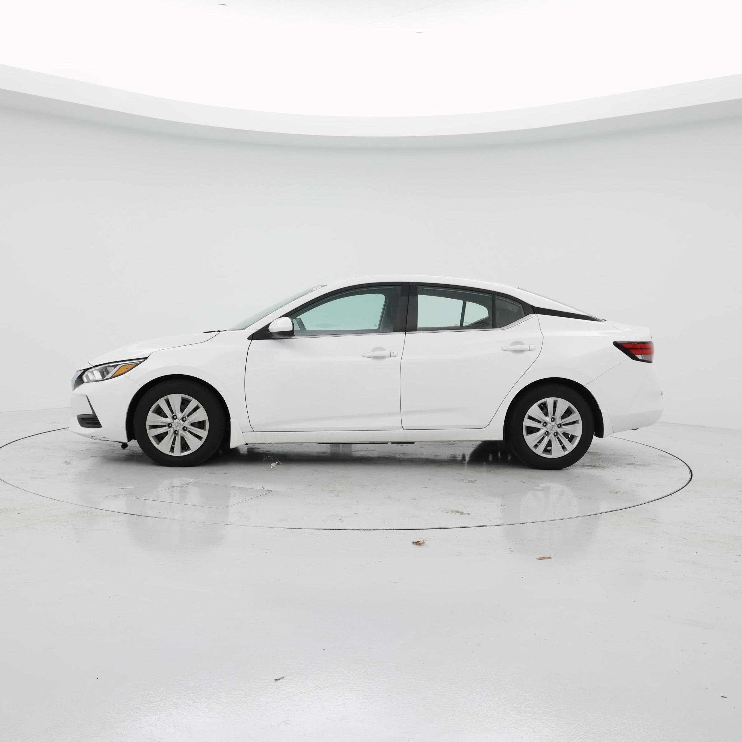 Thumbnail: 2021 Nissan Sentra - 3