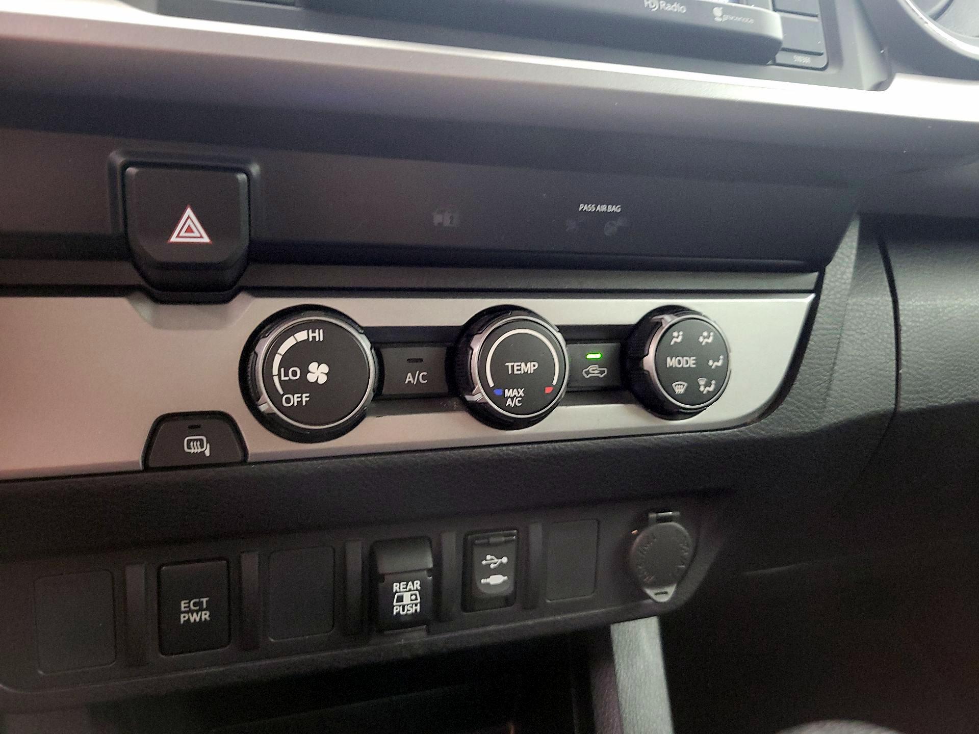 Thumbnail: 2019 Toyota Tacoma - 16