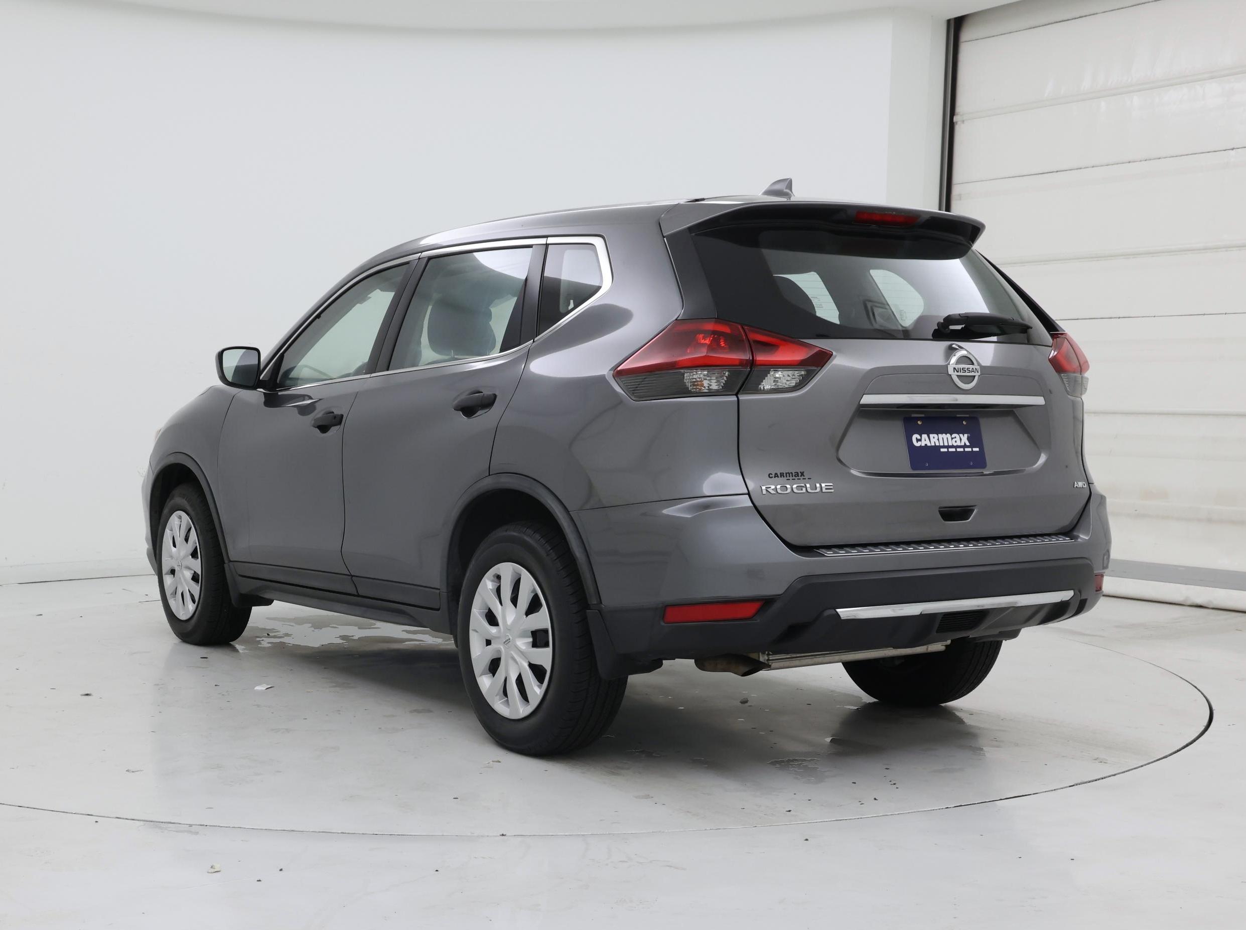 Thumbnail: 2019 Nissan Rogue - 2