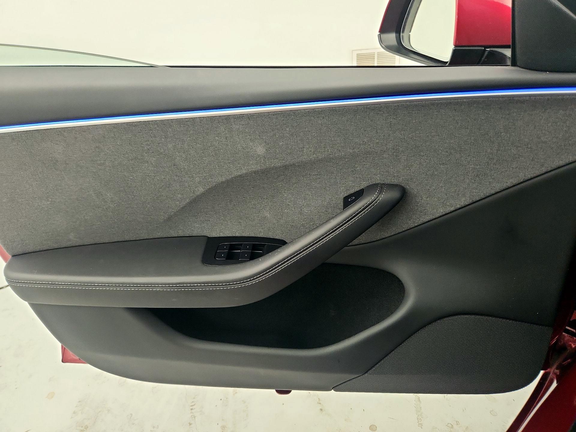 Thumbnail: 2025 Tesla Model 3 - 12