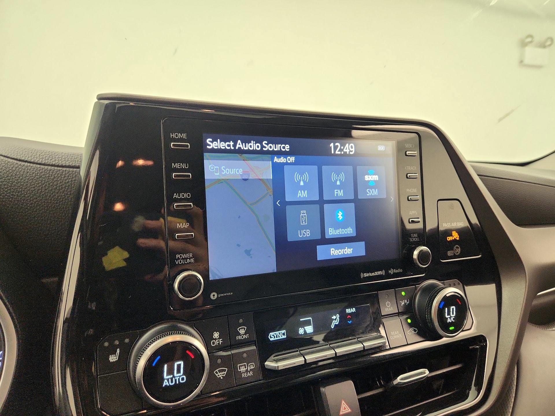 Thumbnail: 2022 Toyota Highlander - 16