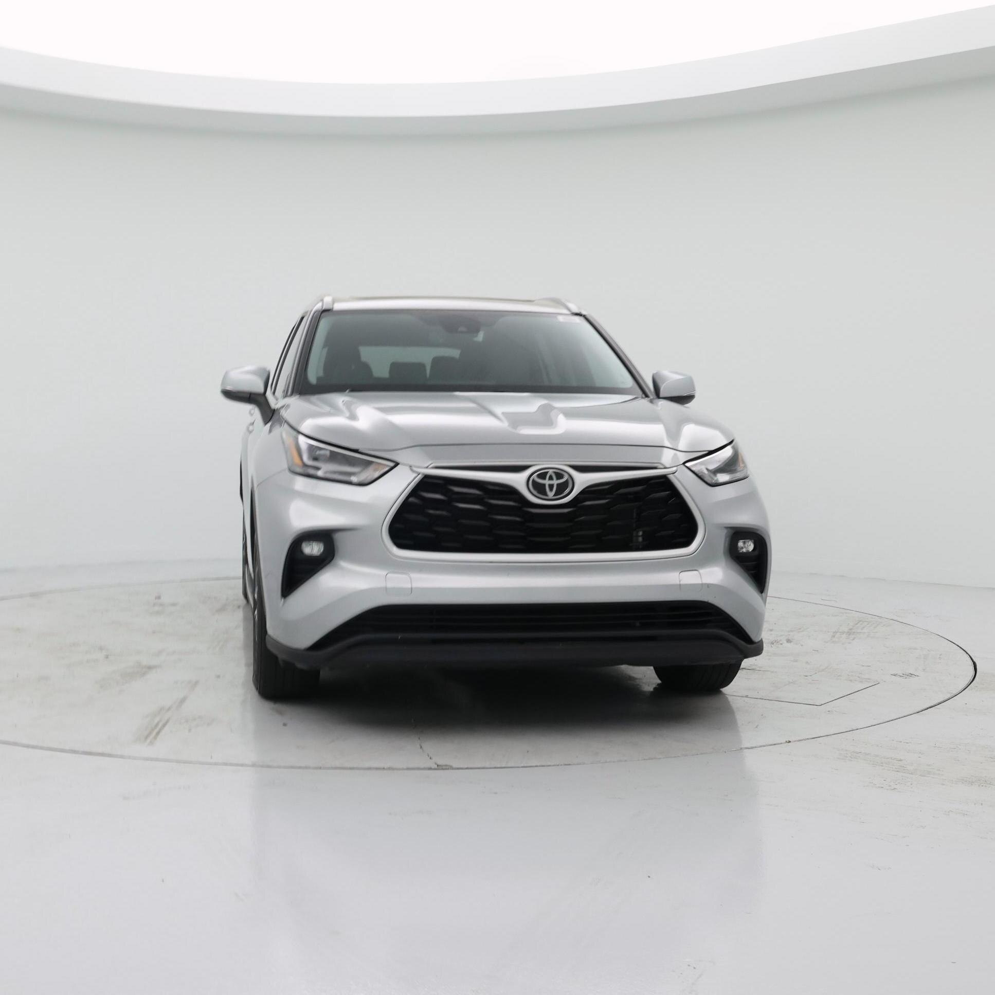 Thumbnail: 2022 Toyota Highlander - 5