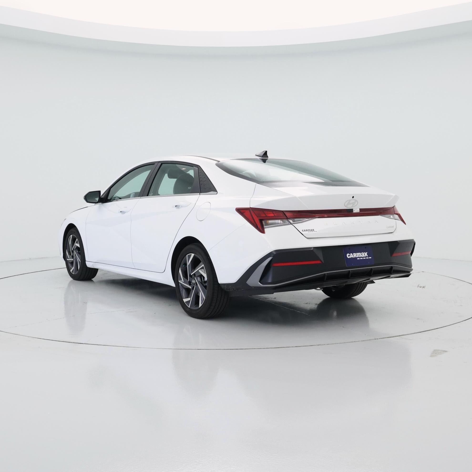 Thumbnail: 2025 Hyundai Elantra - 2