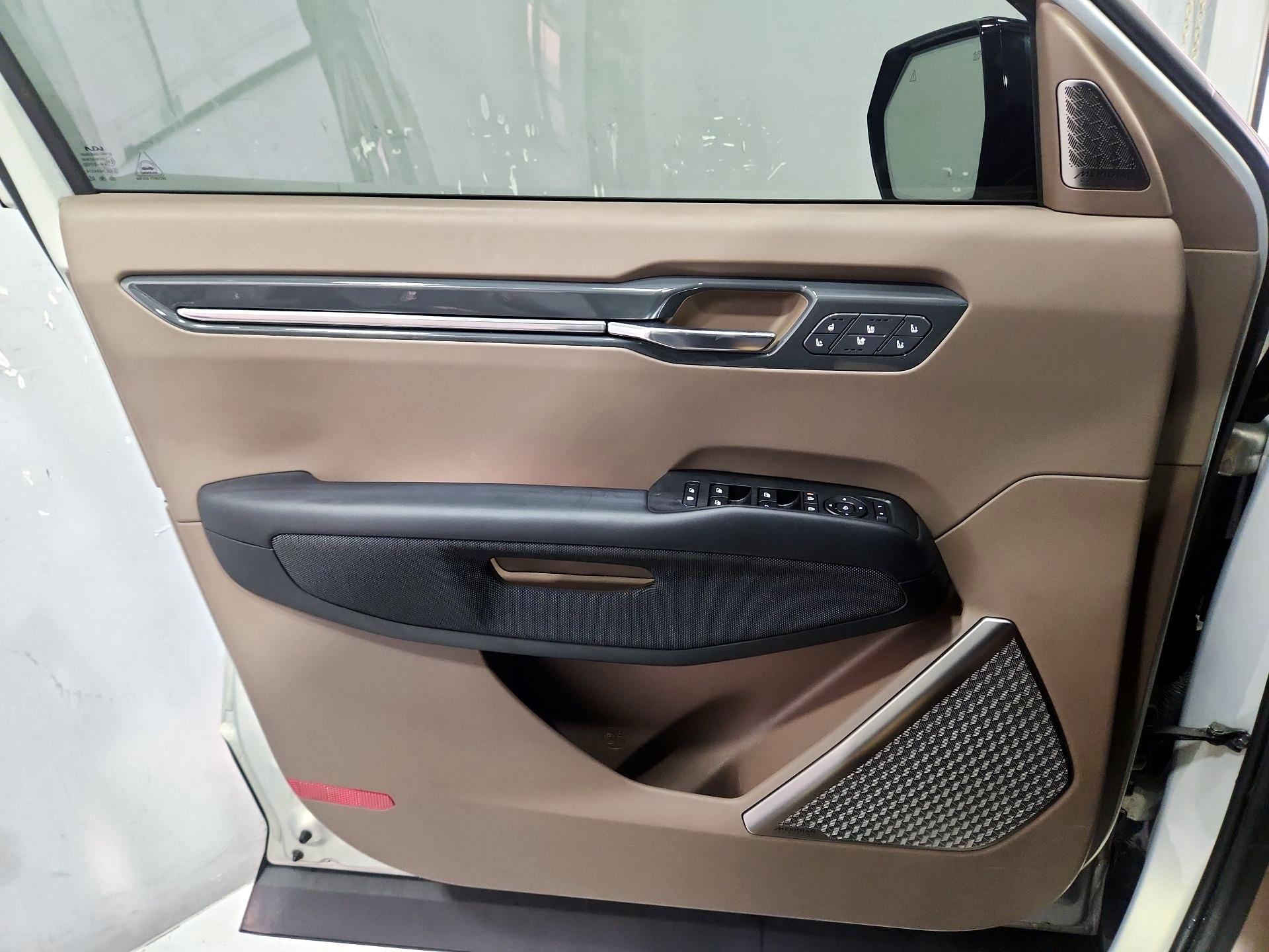 Thumbnail: 2024 Kia EV9 - 12