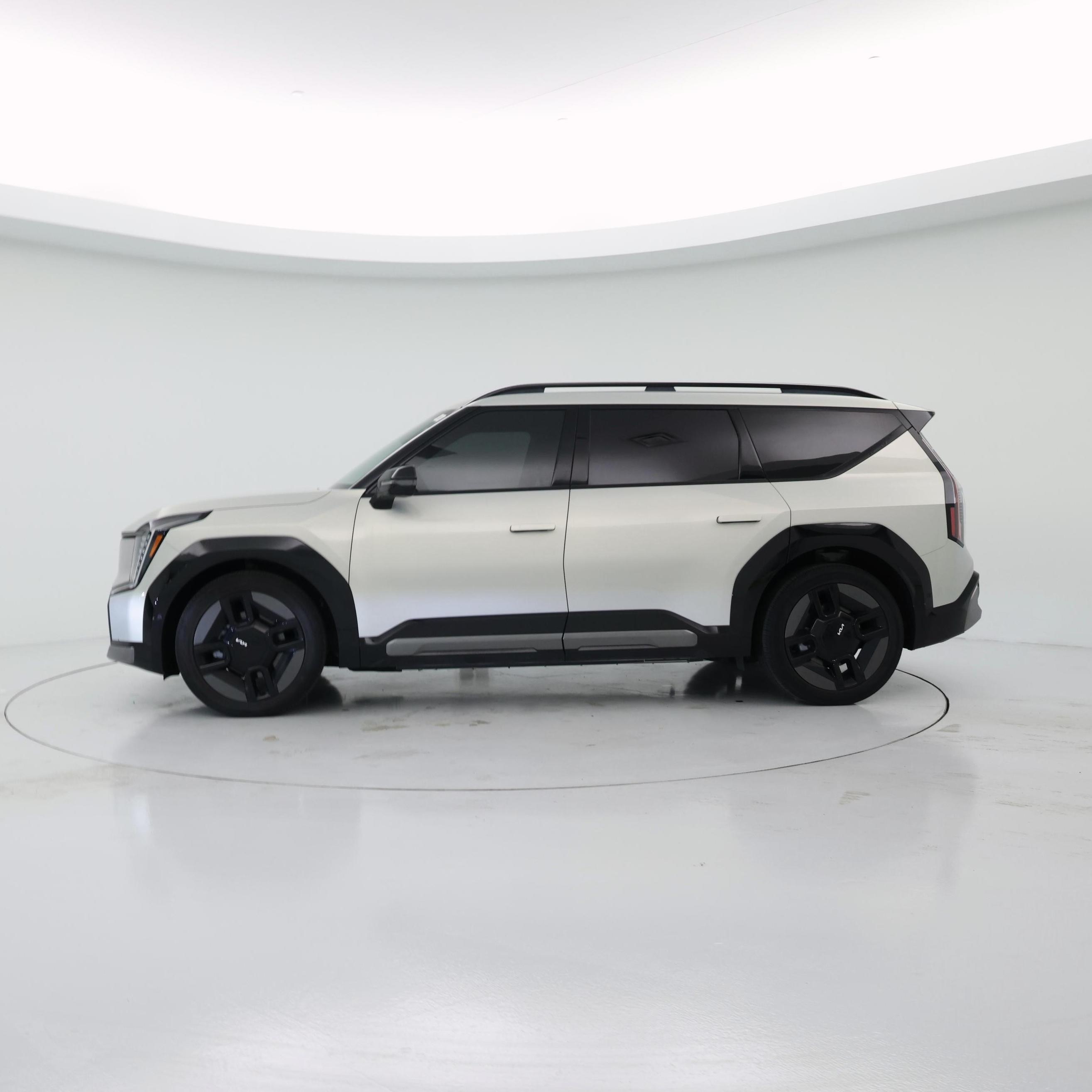 Thumbnail: 2024 Kia EV9 - 3