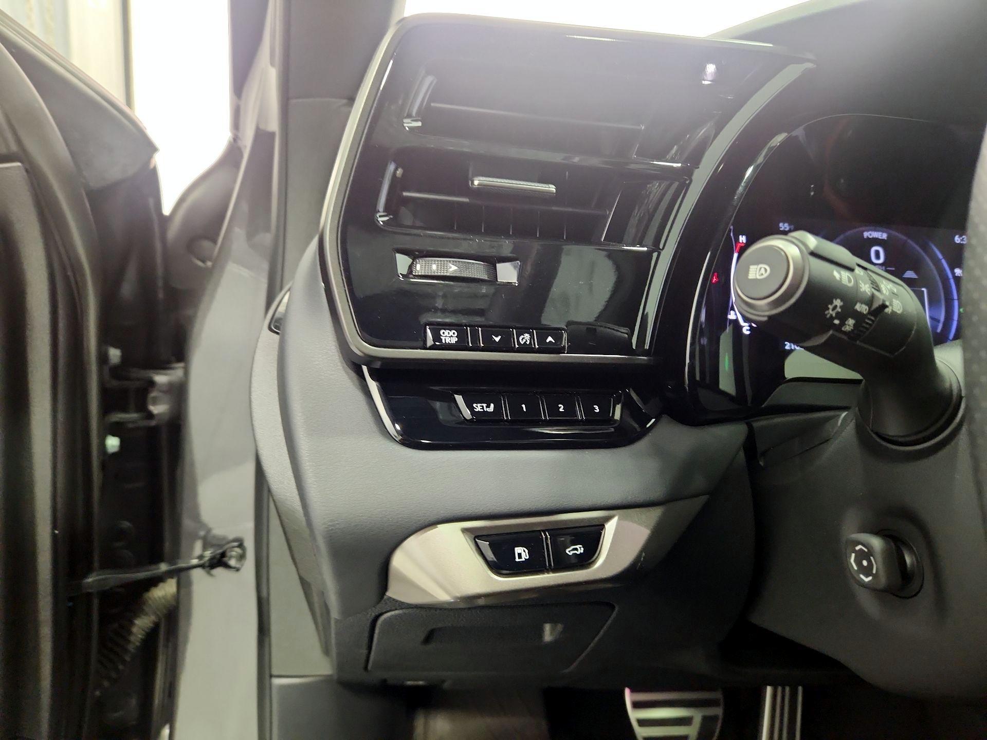 Thumbnail: 2024 Lexus RX - 13