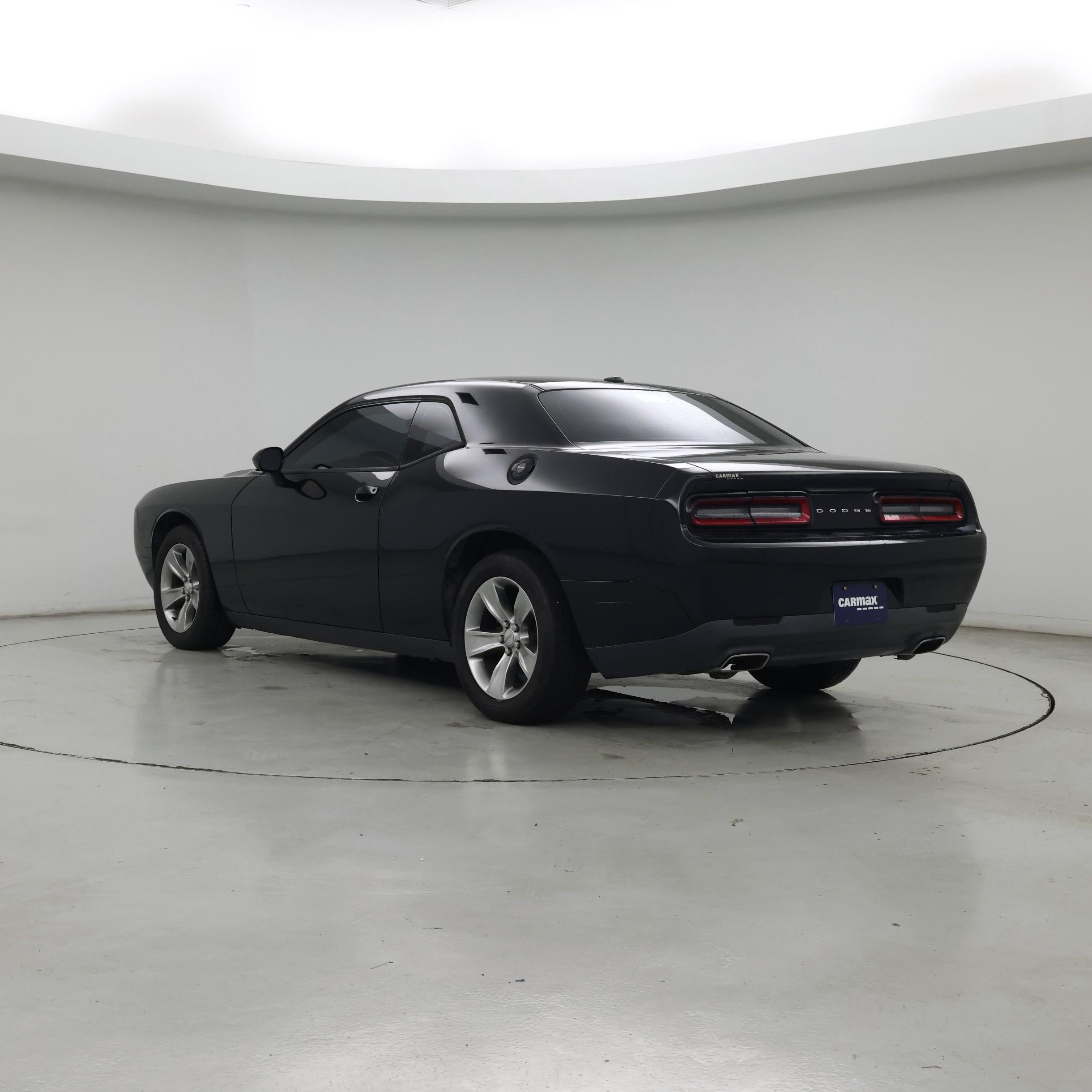 Thumbnail: 2017 Dodge Challenger - 2