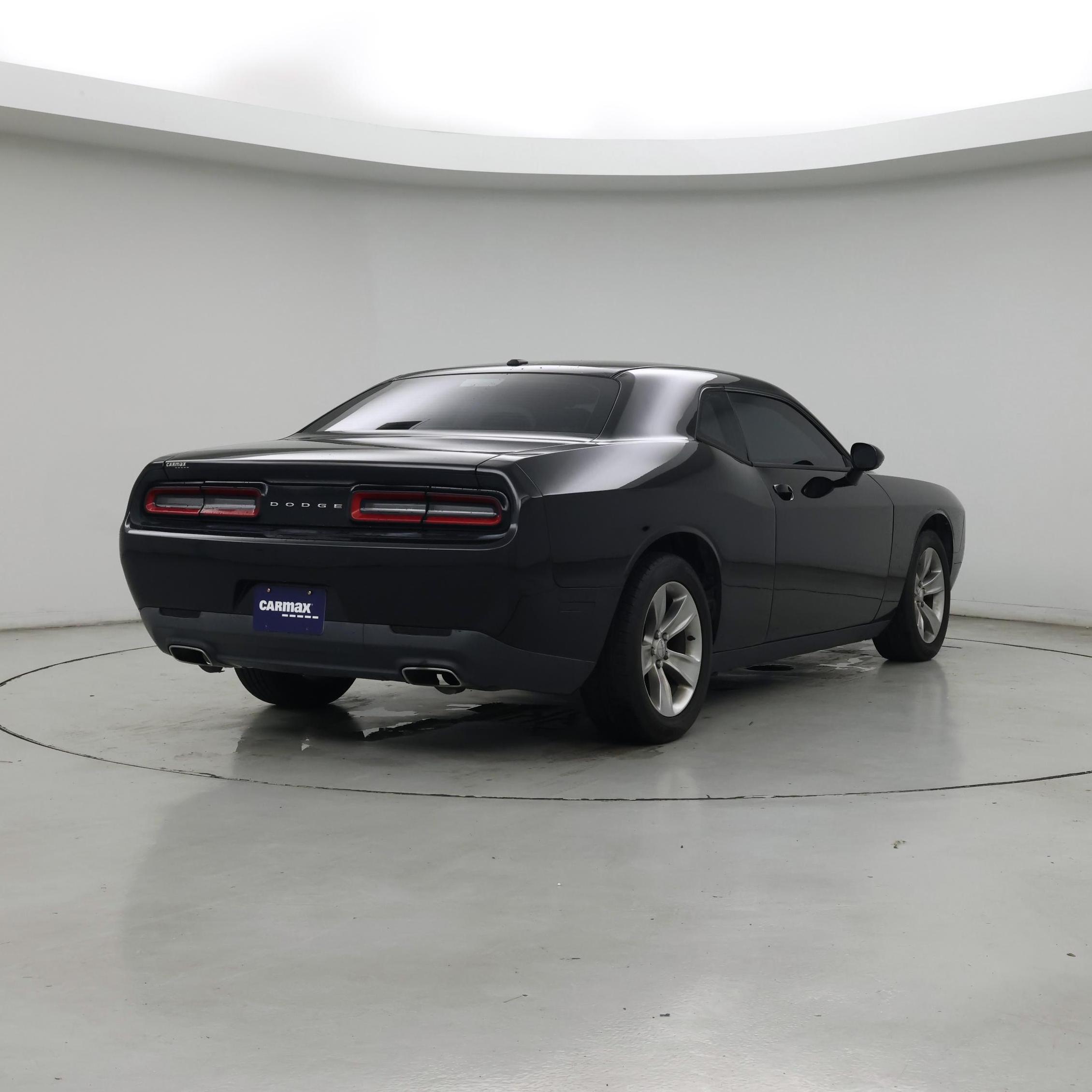 Thumbnail: 2017 Dodge Challenger - 8